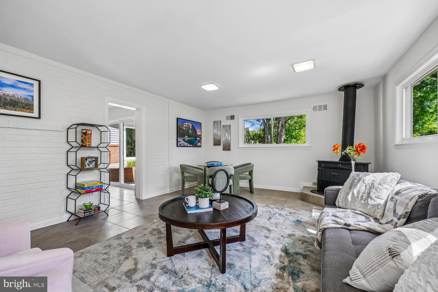KEMP MILL ESTATES - Residential