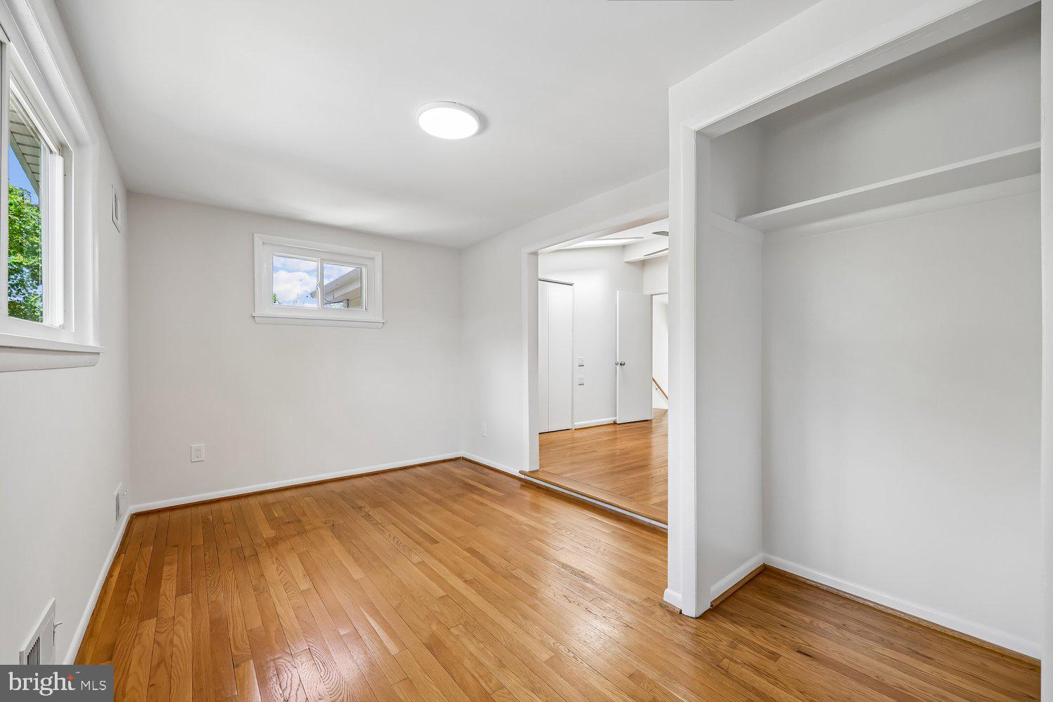 KEMP MILL ESTATES - Residential
