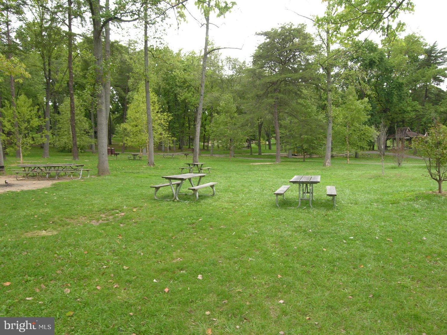 KEMP MILL ESTATES - Residential