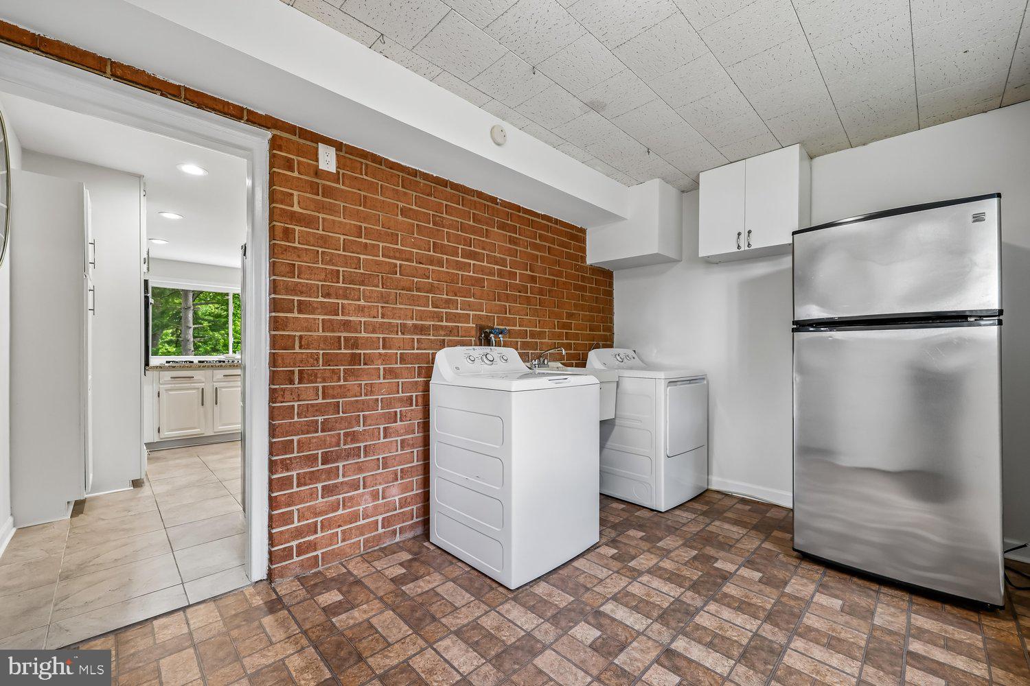 KEMP MILL ESTATES - Residential