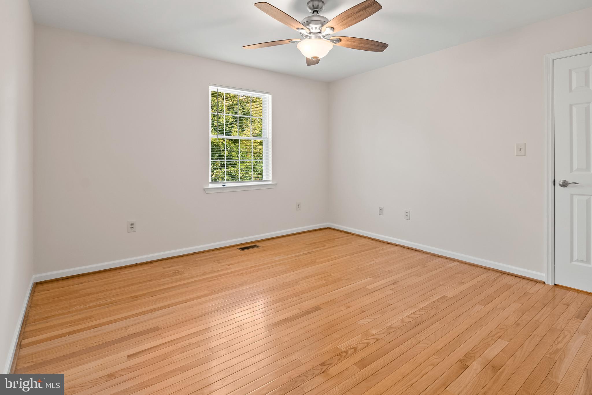 HEATHER KNOLLS - Residential