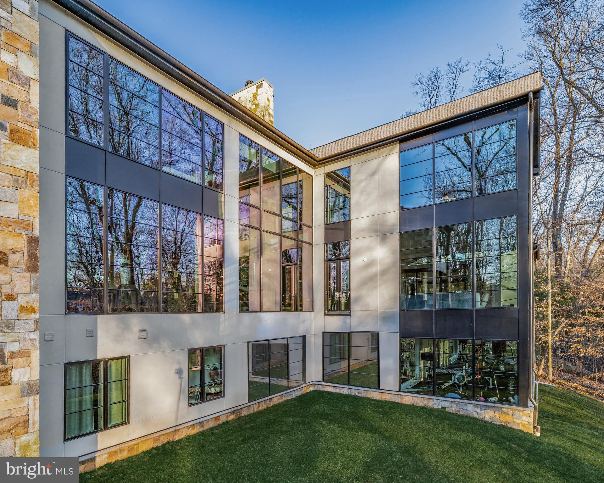 TULIP HILL - Residential