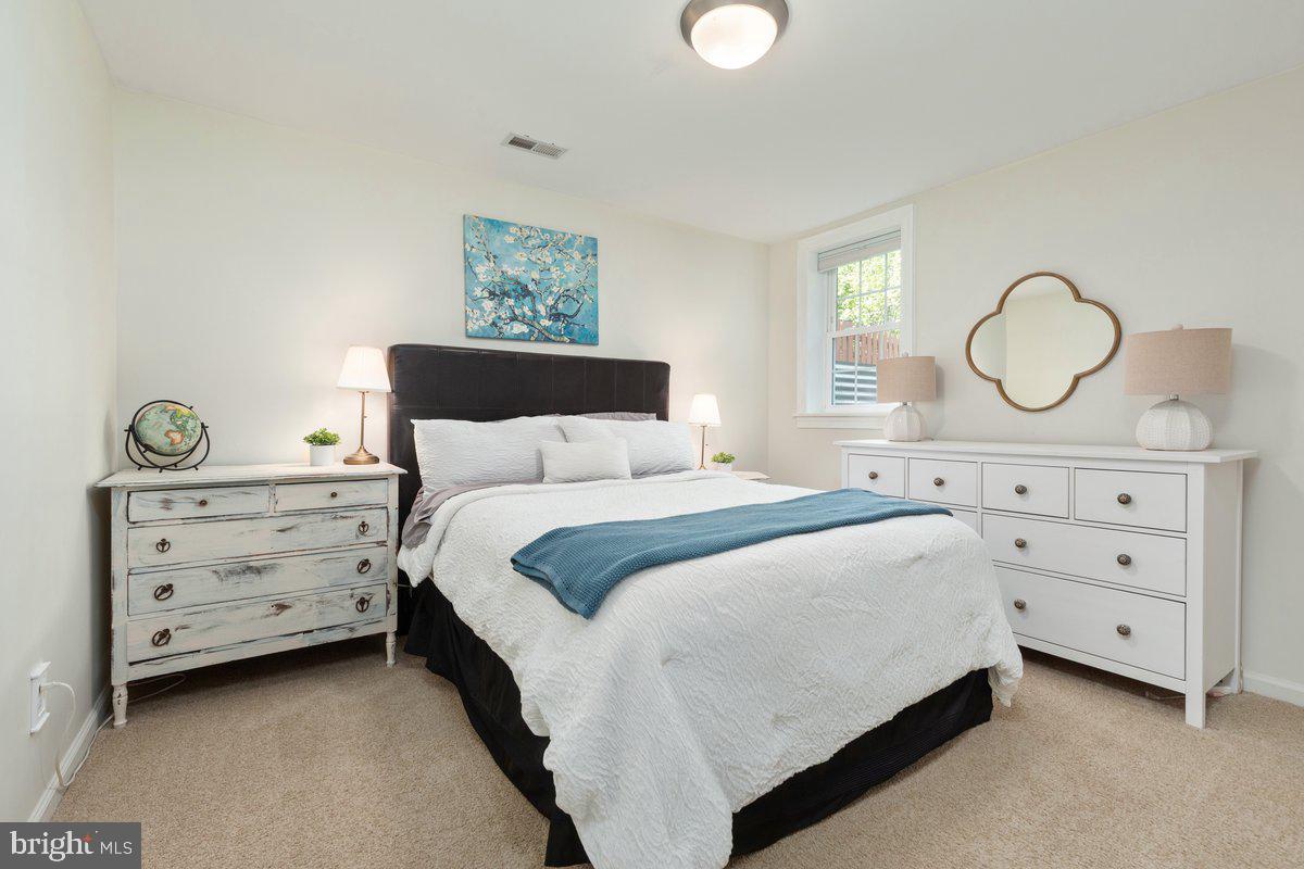 SOMERSET - Residential