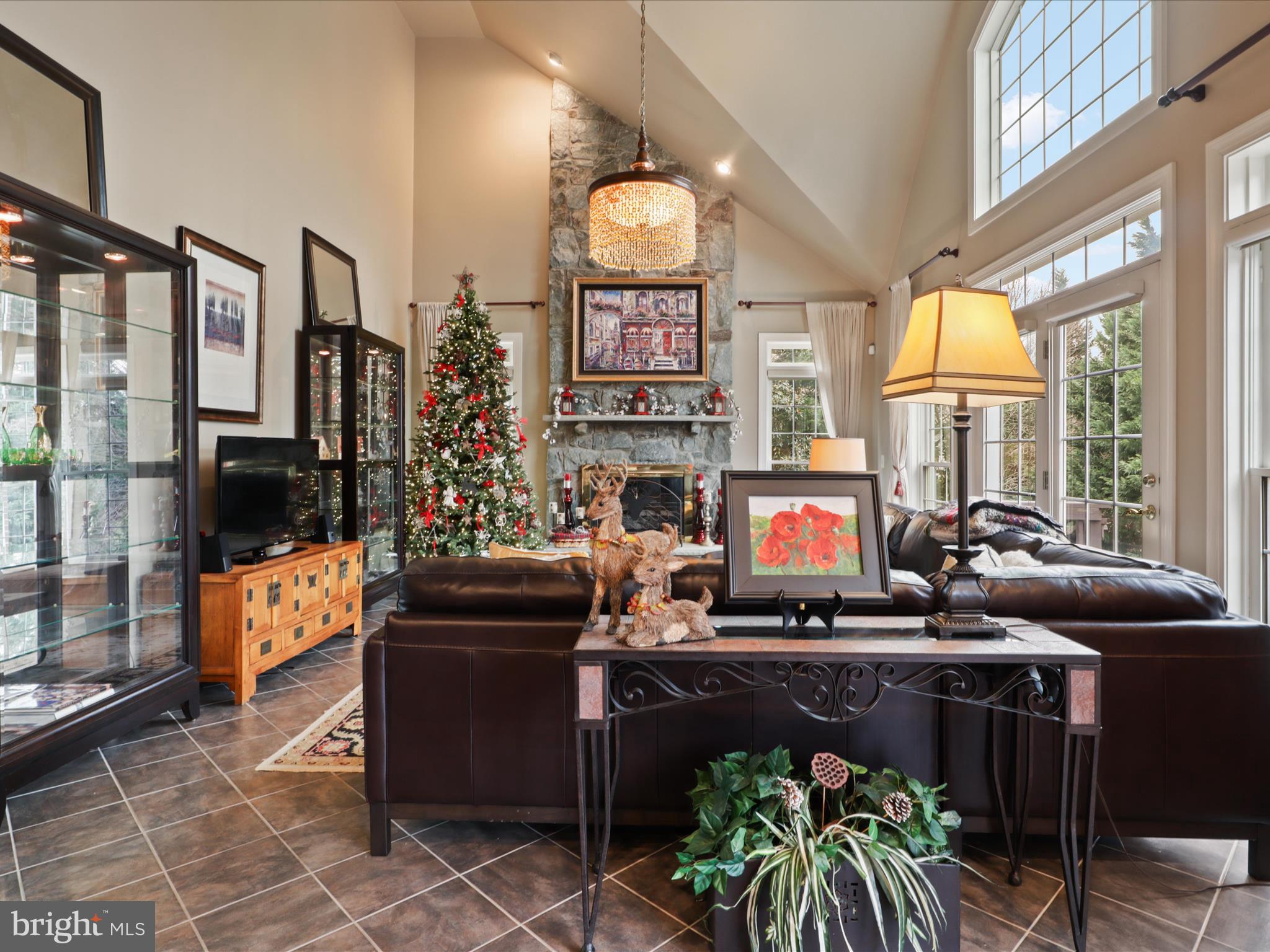 OAK HILL ESTATES - Residential