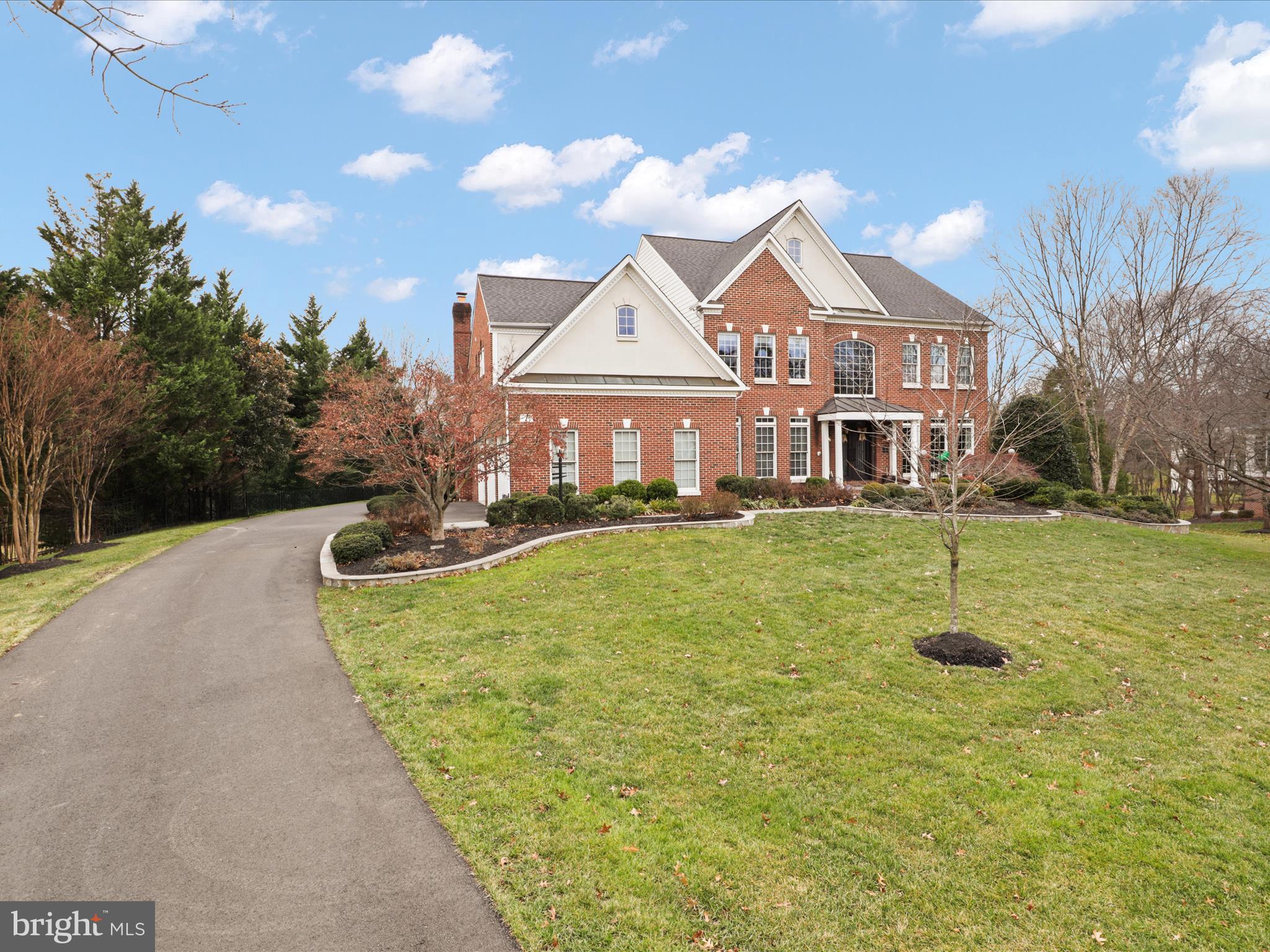 OAK HILL ESTATES - Residential