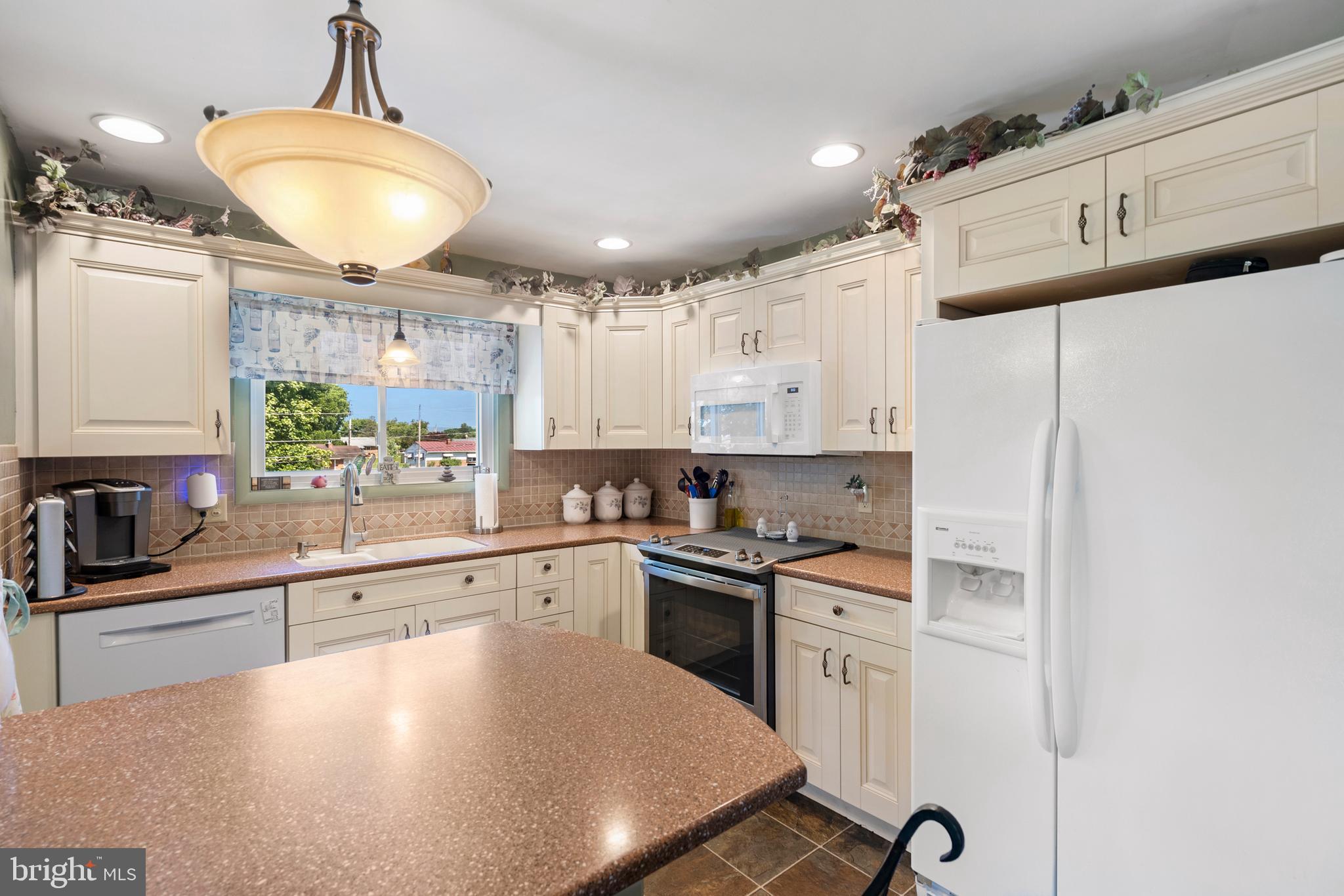 GREENBERRY HILLS - Residential