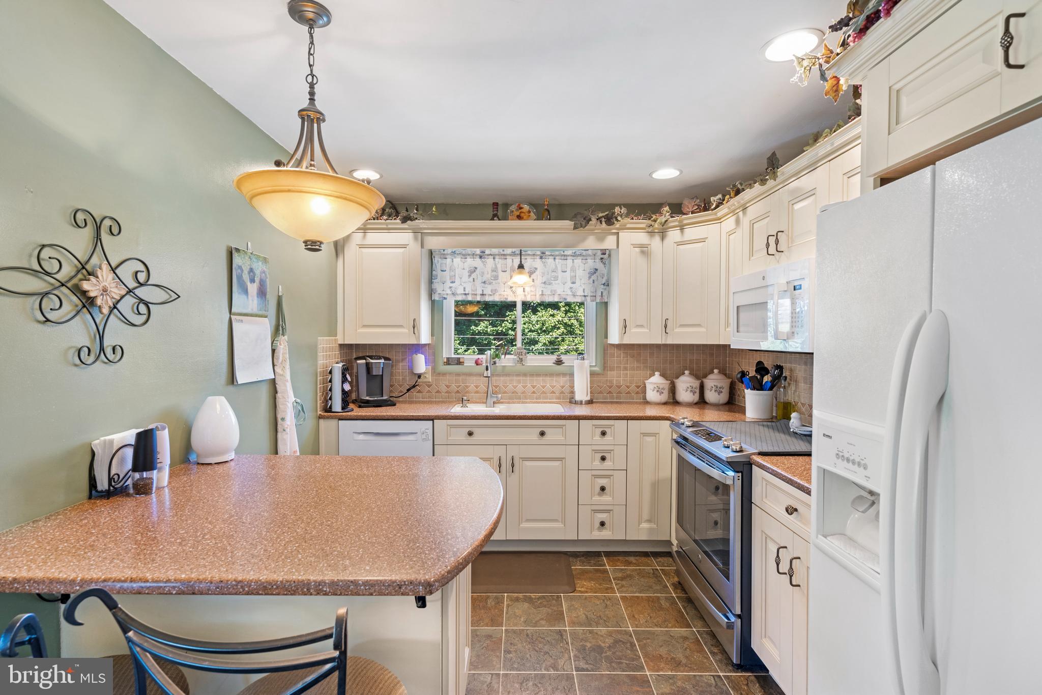 GREENBERRY HILLS - Residential