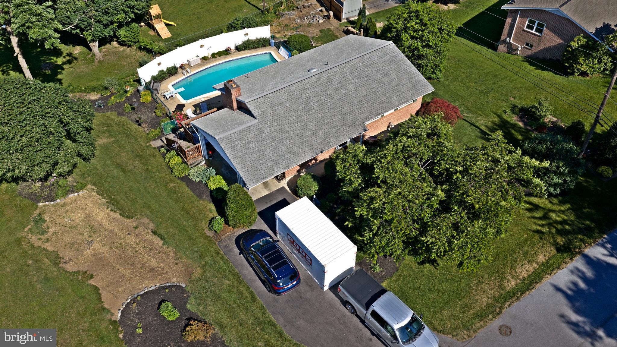GREENBERRY HILLS - Residential
