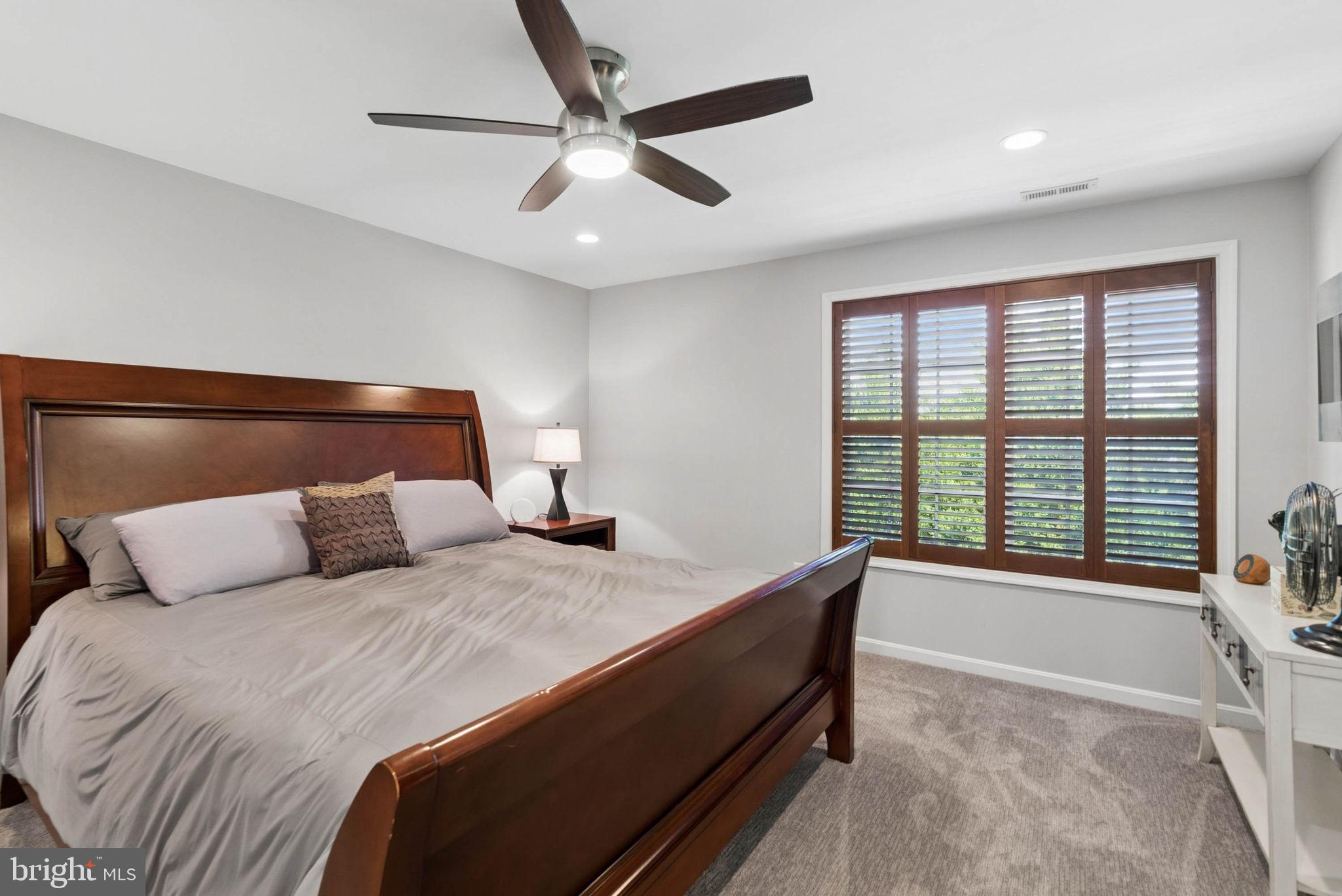 KIRK ACRES - Residential