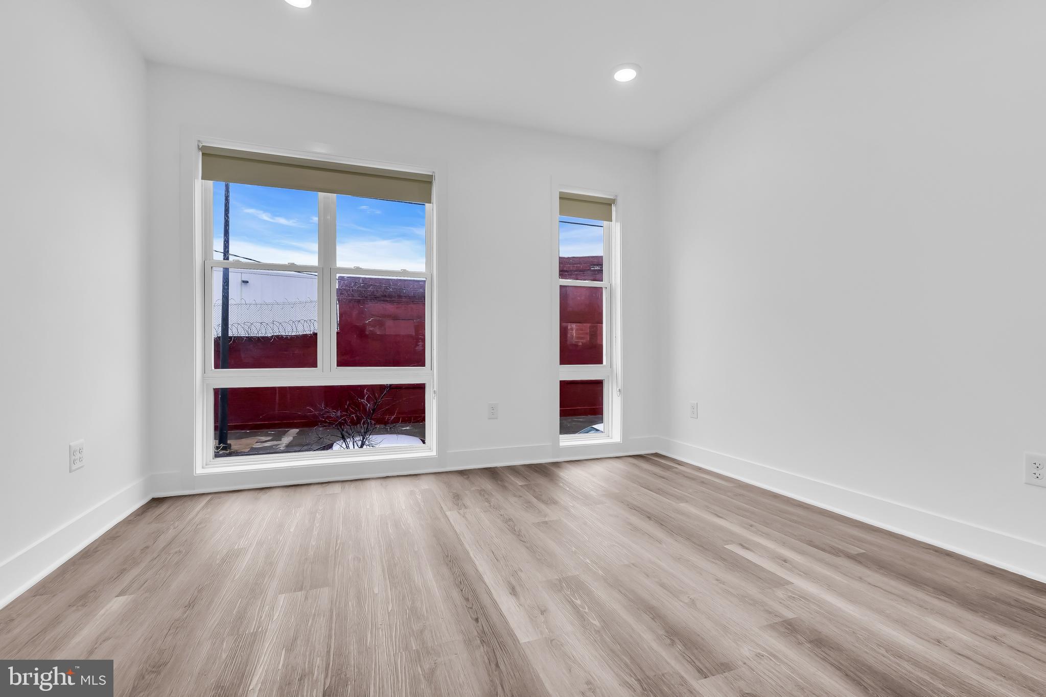 OLDE KENSINGTON - Residential Lease