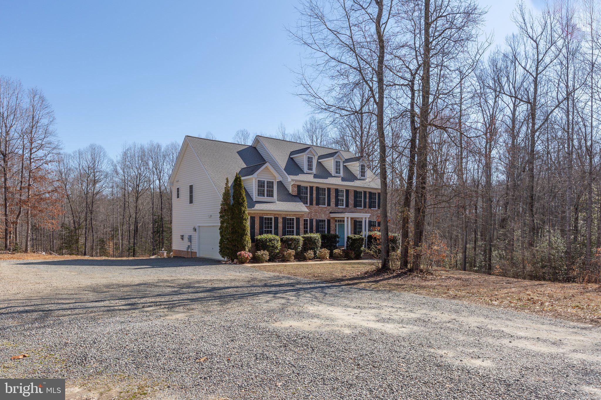 ESTATES AT ROBERTS POND - Residential