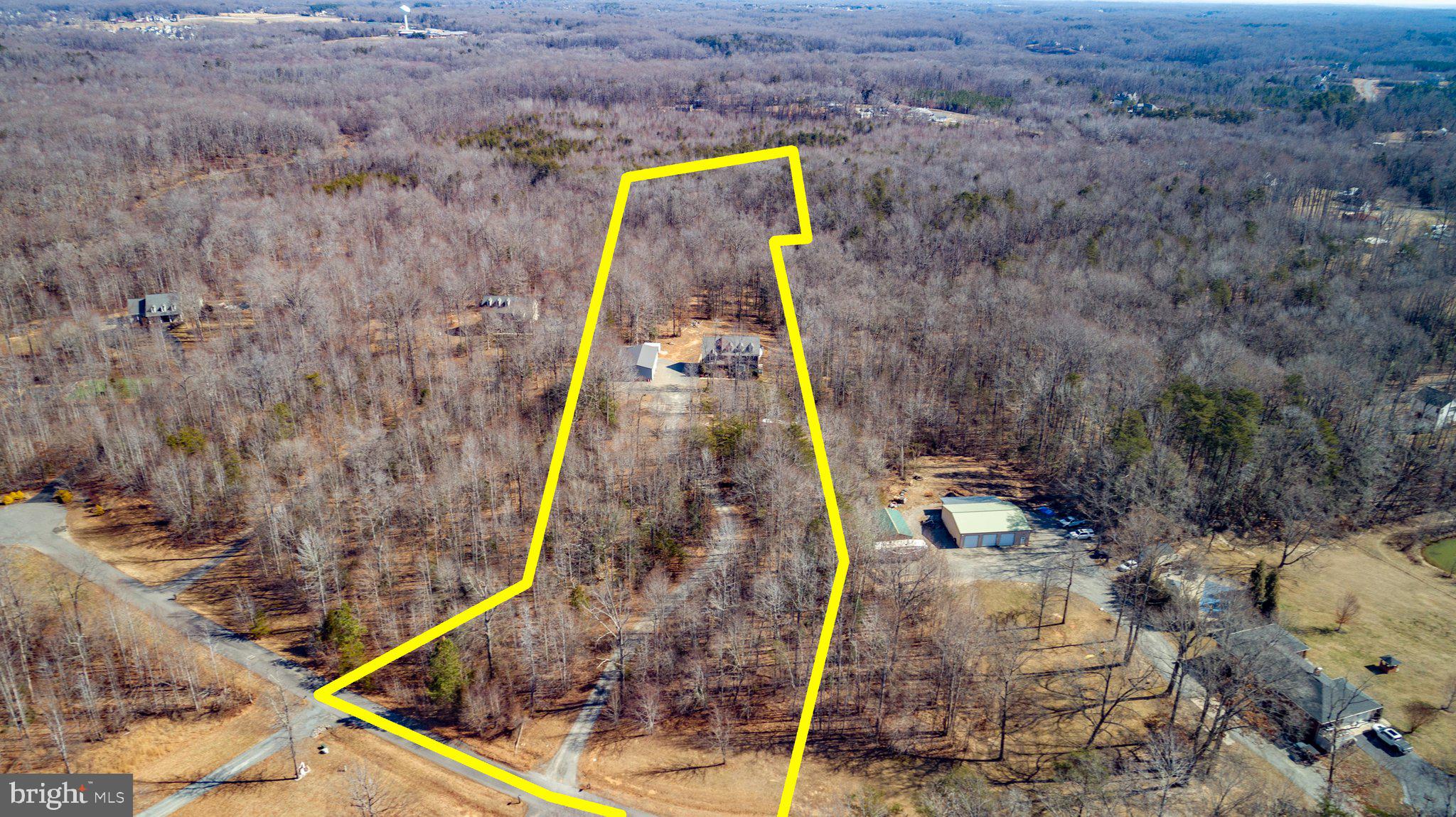 ESTATES AT ROBERTS POND - Residential