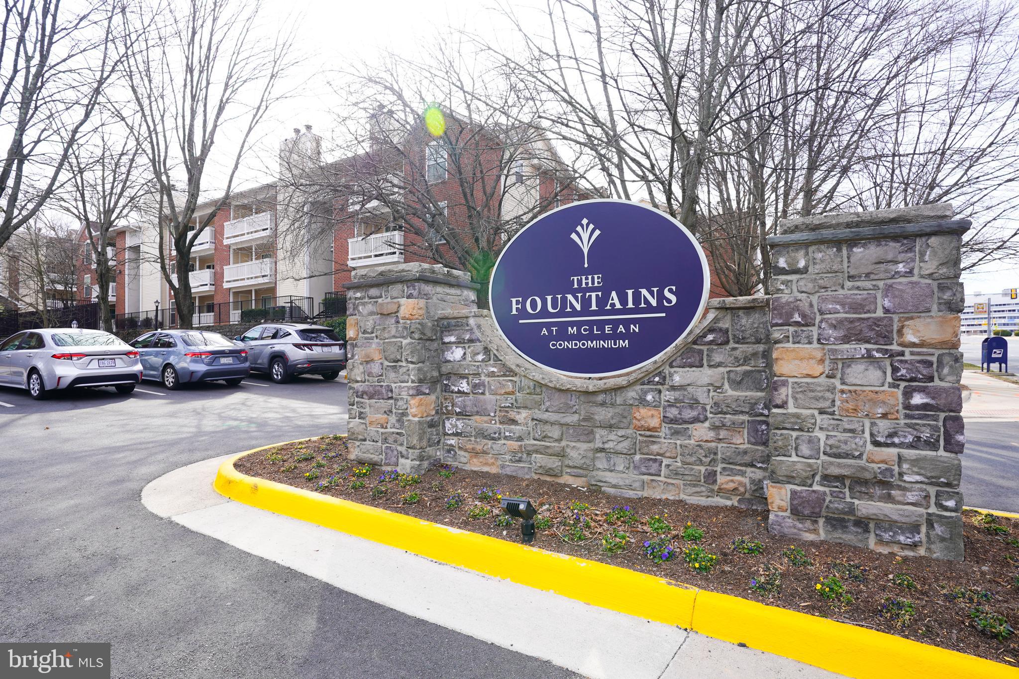 FOUNTAINS AT MCLEAN - Residential
