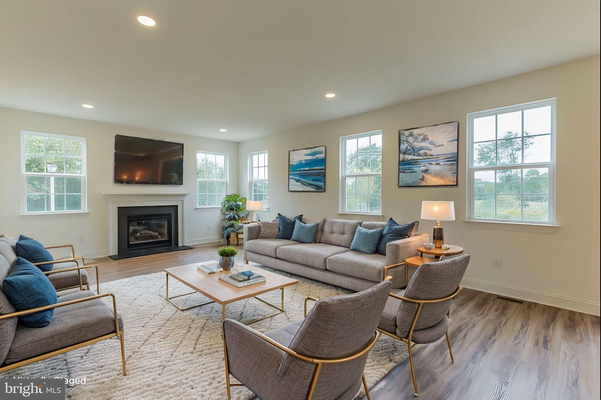 GREAT BOHEMIA MANO - Residential
