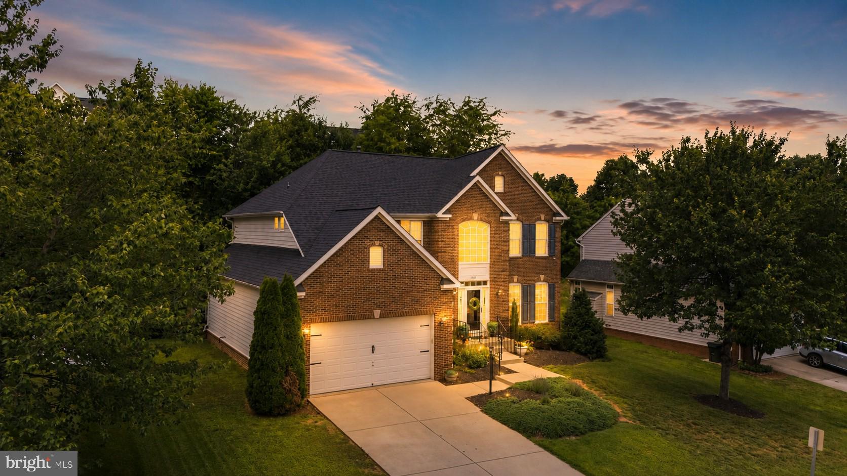 COUNTRY CLUB ESTATES - Residential