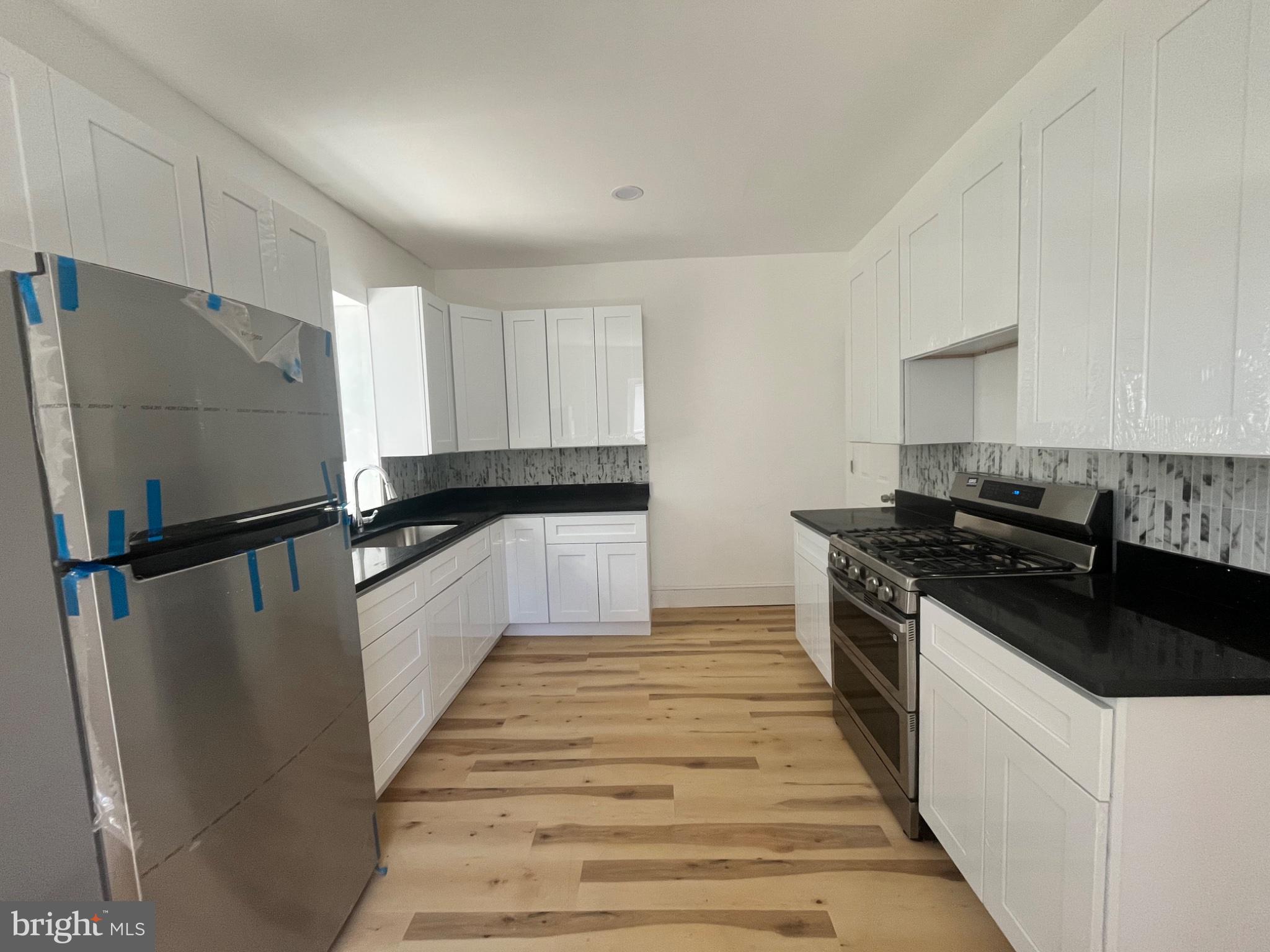FERN ROCK - Residential