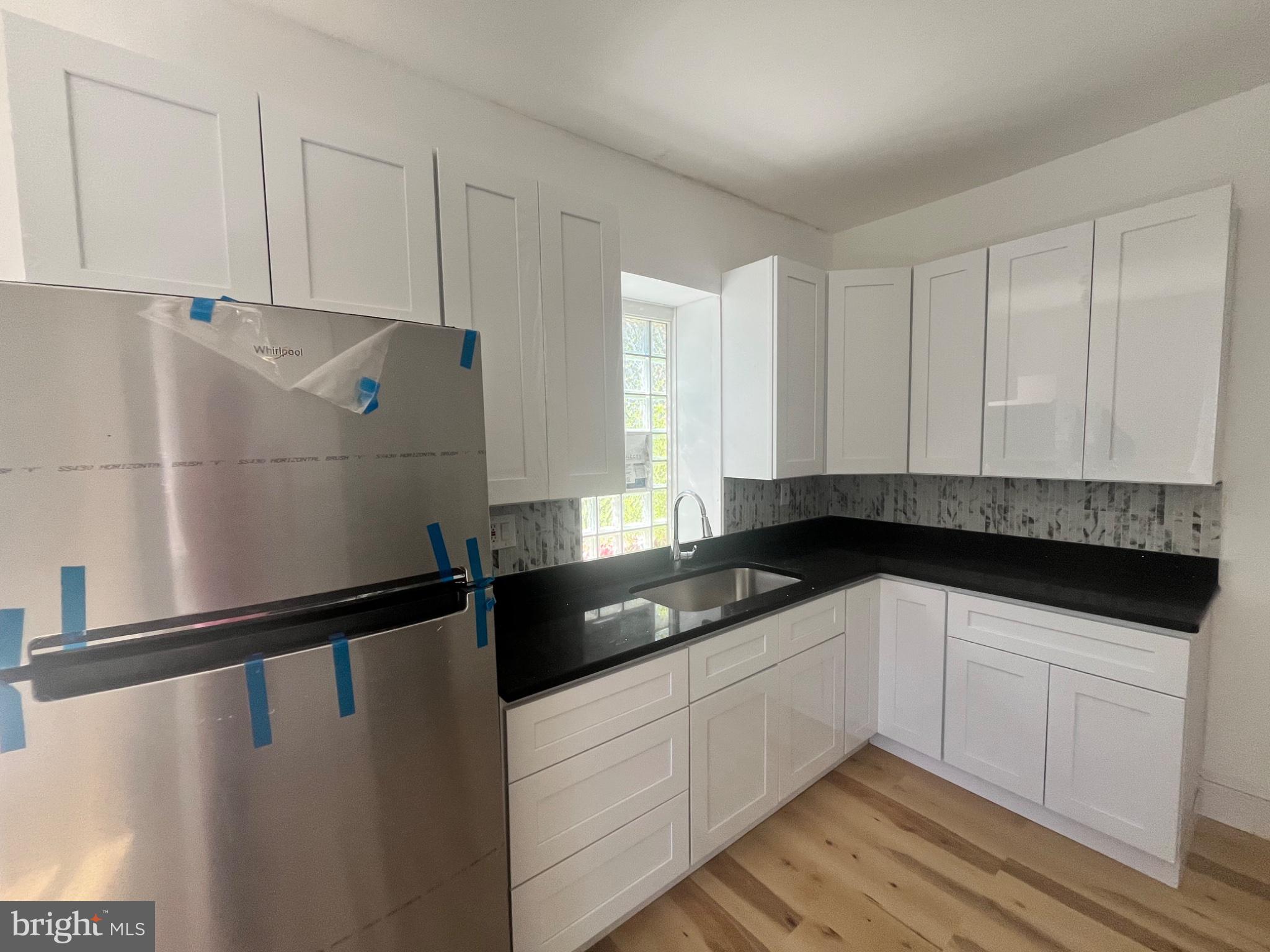 FERN ROCK - Residential