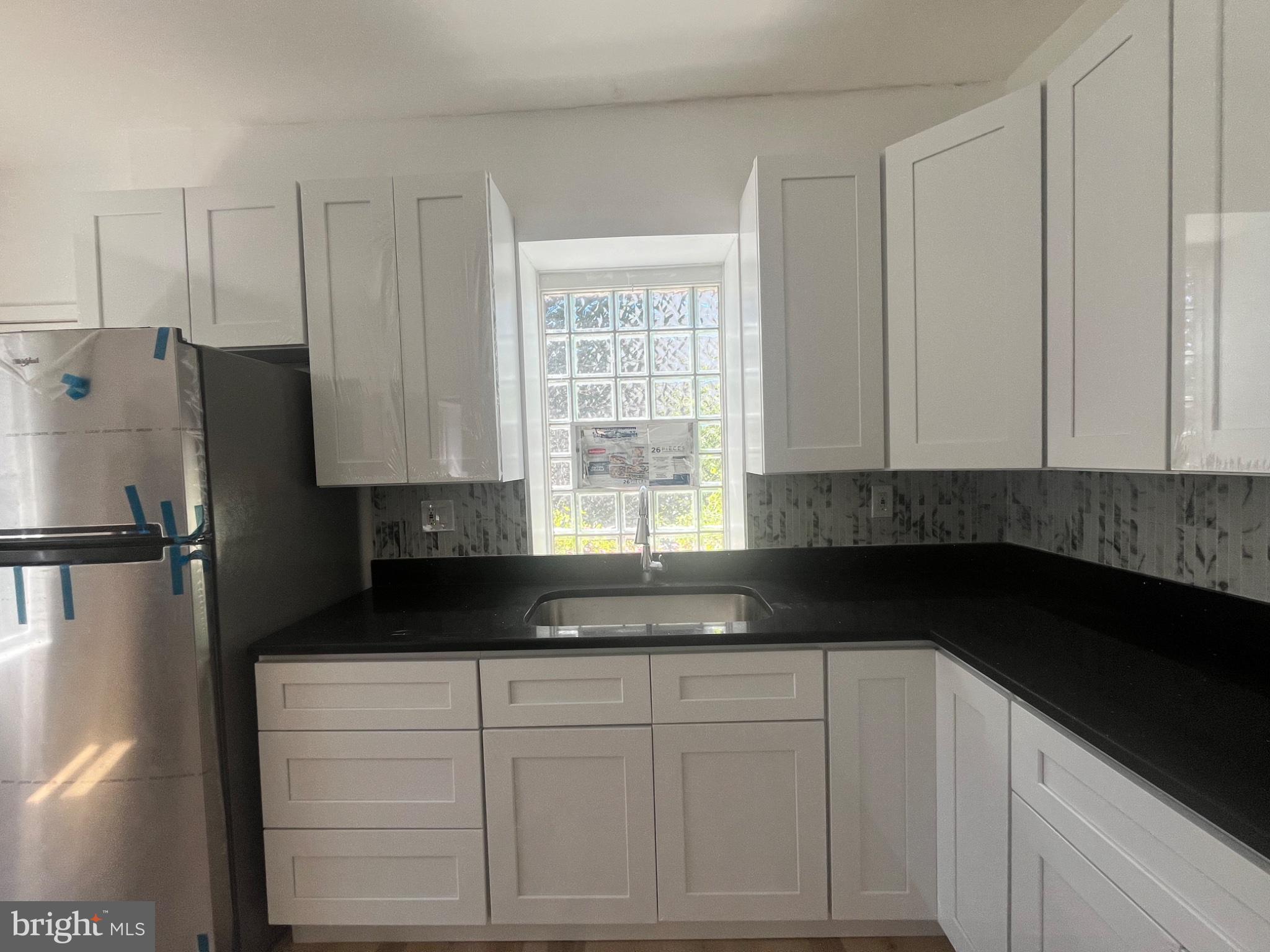 FERN ROCK - Residential