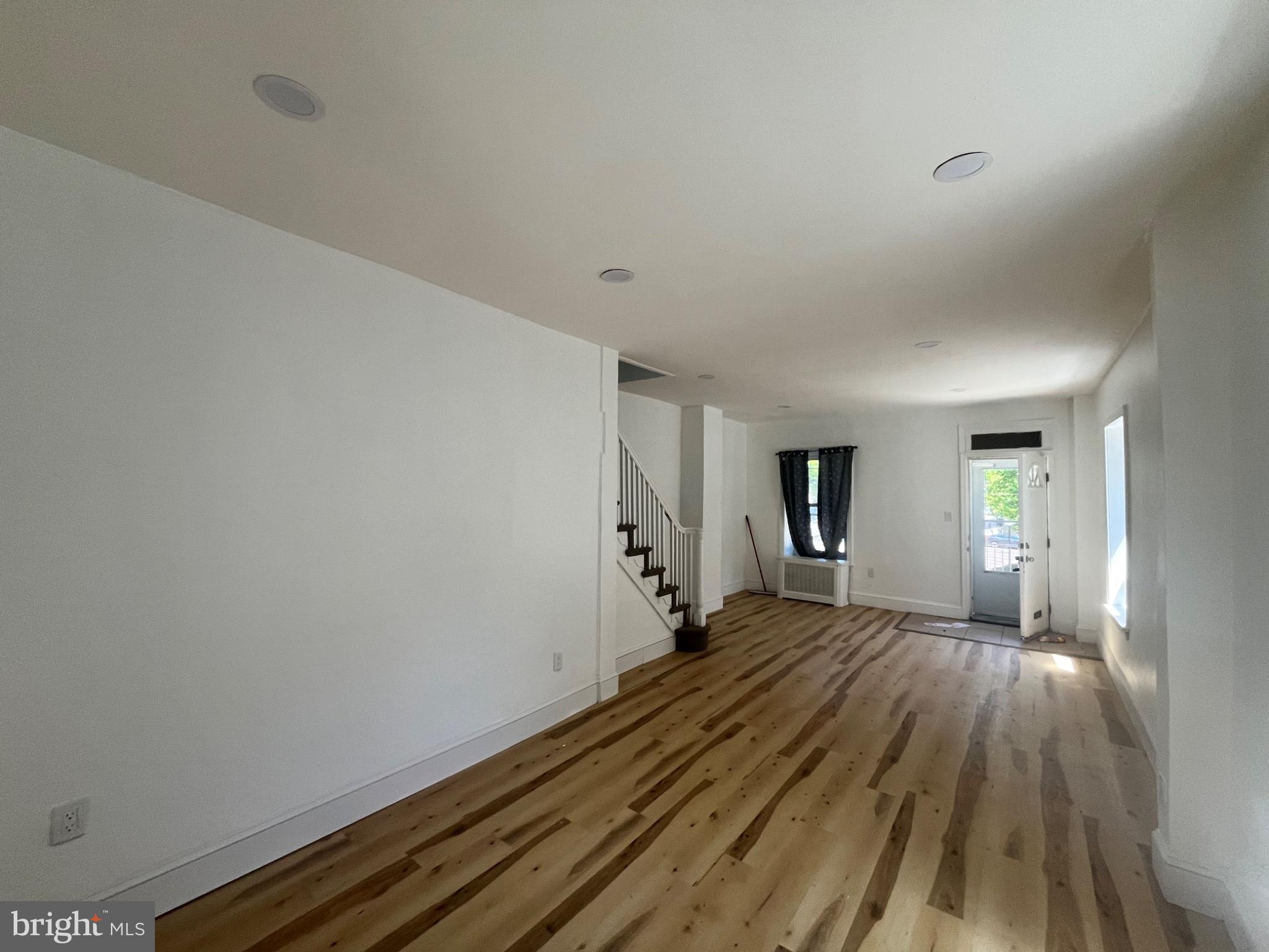 FERN ROCK - Residential
