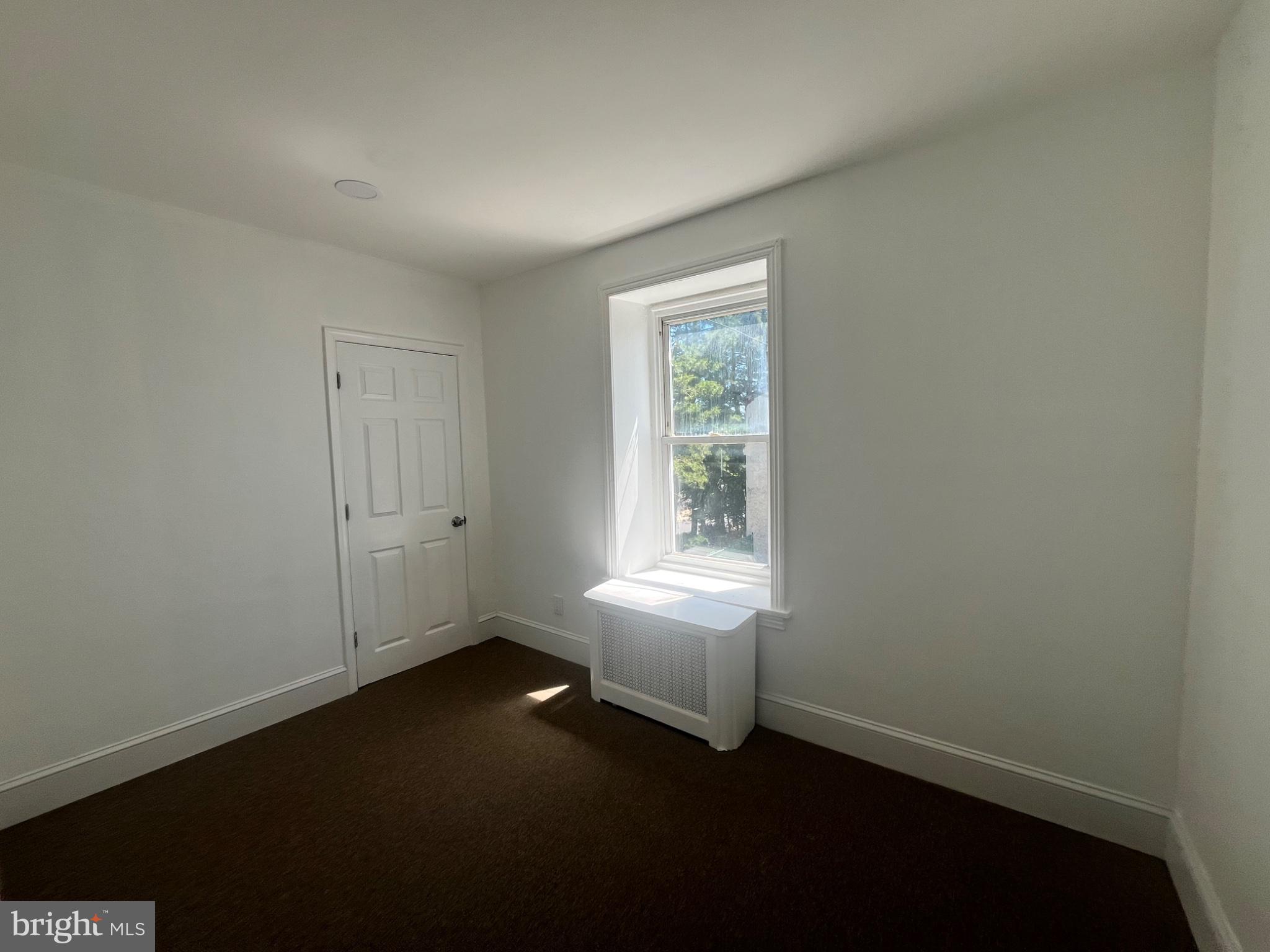 FERN ROCK - Residential