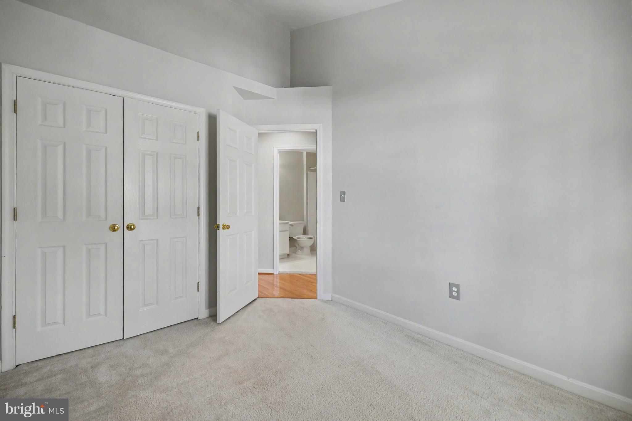 POTOMAC LAKES - Residential