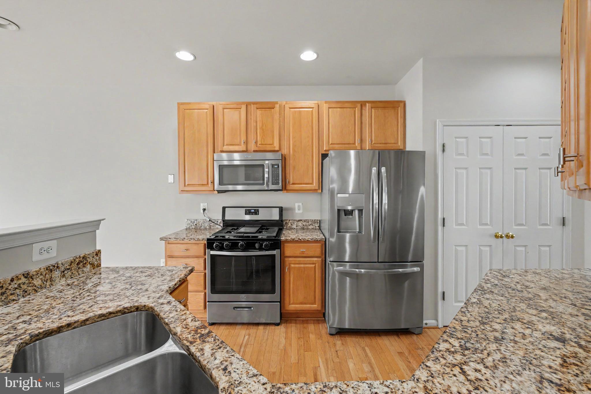 POTOMAC LAKES - Residential