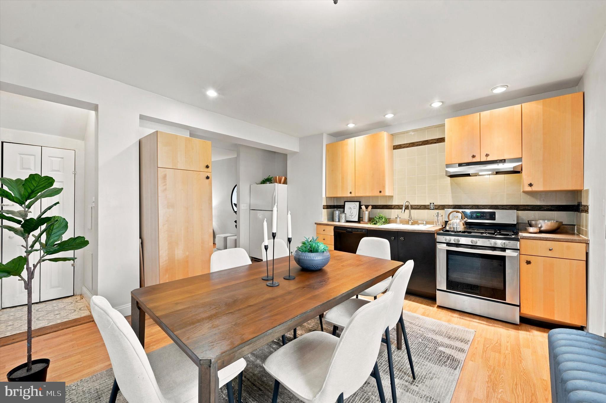 WHITMAN - Residential