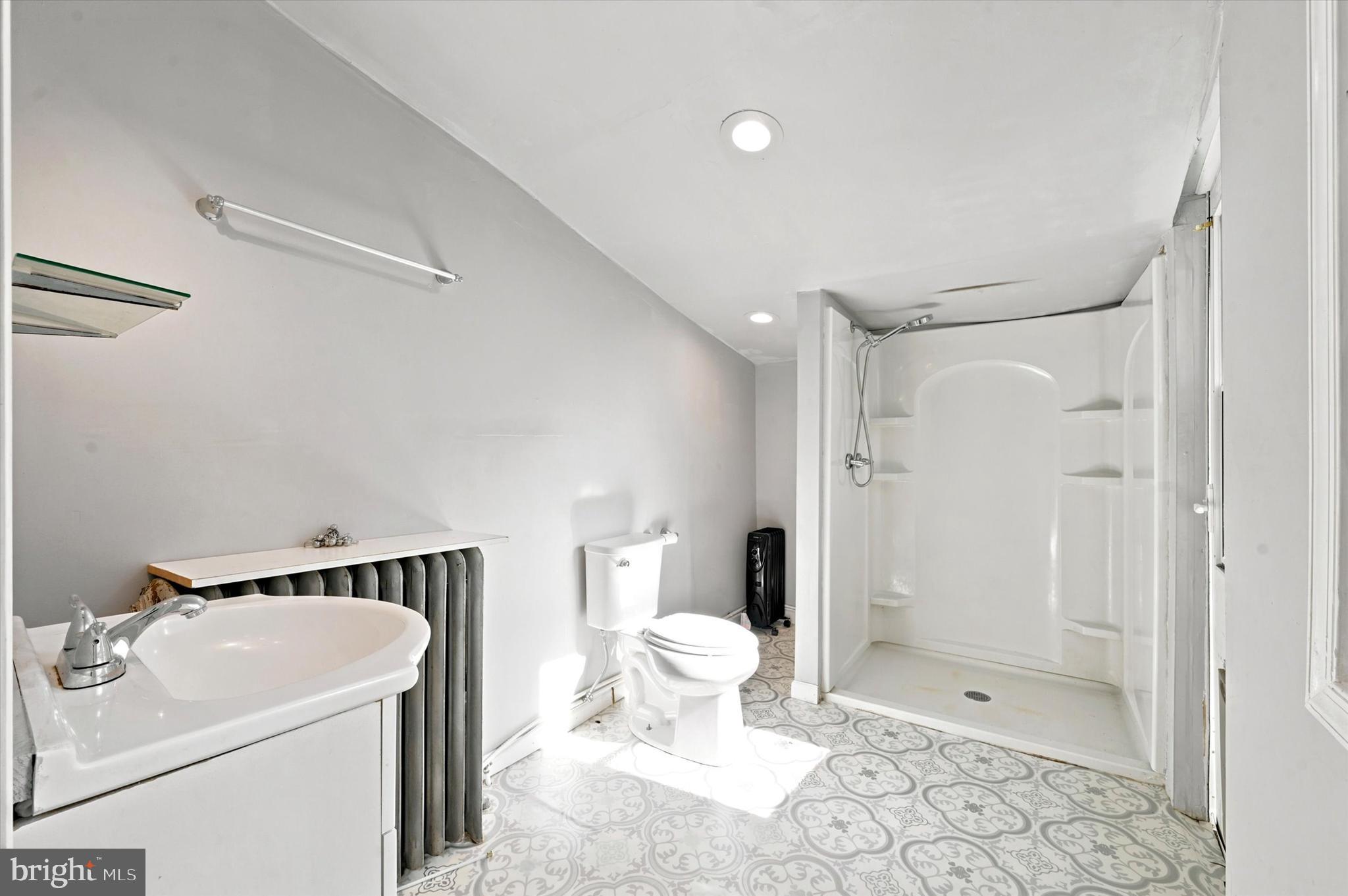 WHITMAN - Residential