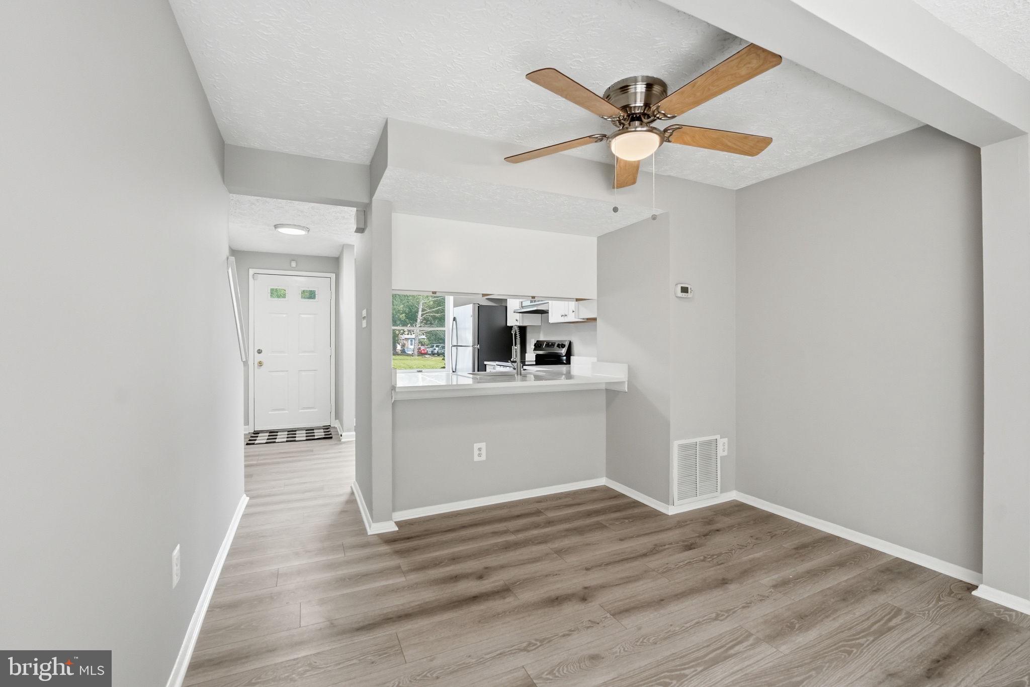 NEWINGTON COMMONS - Residential