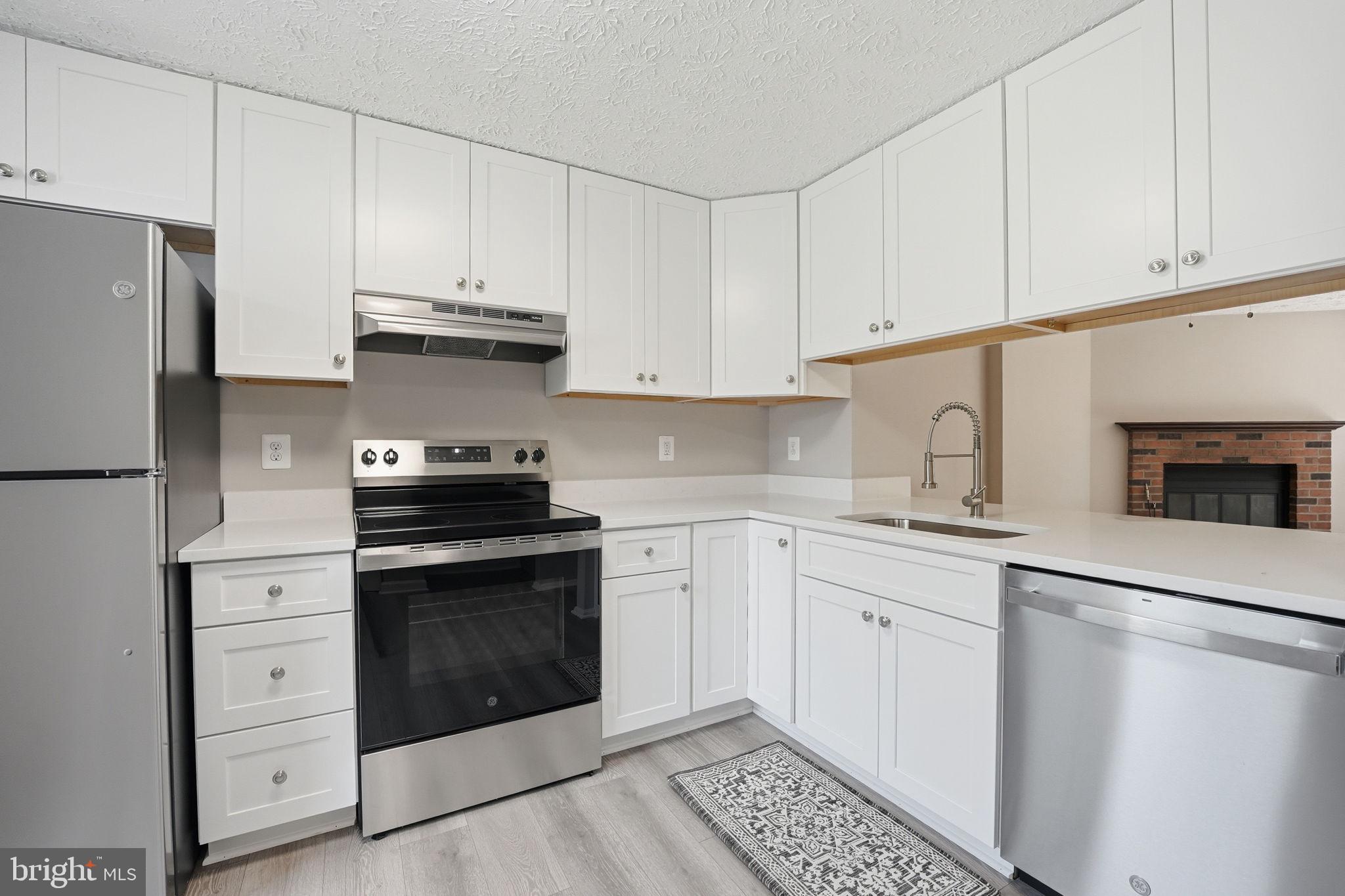 NEWINGTON COMMONS - Residential