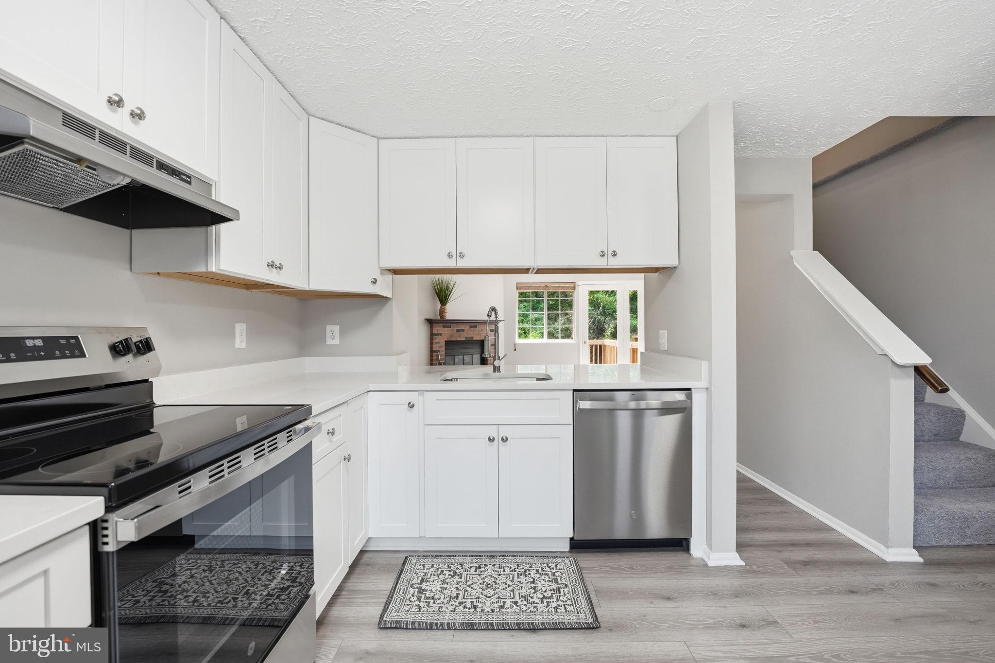 NEWINGTON COMMONS - Residential