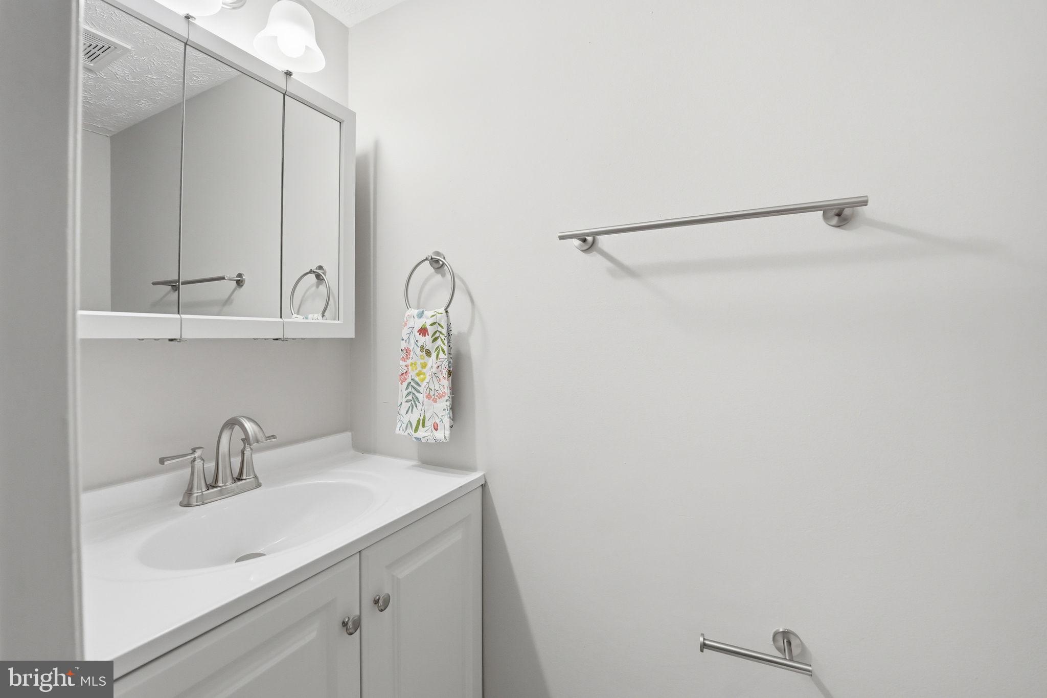 NEWINGTON COMMONS - Residential