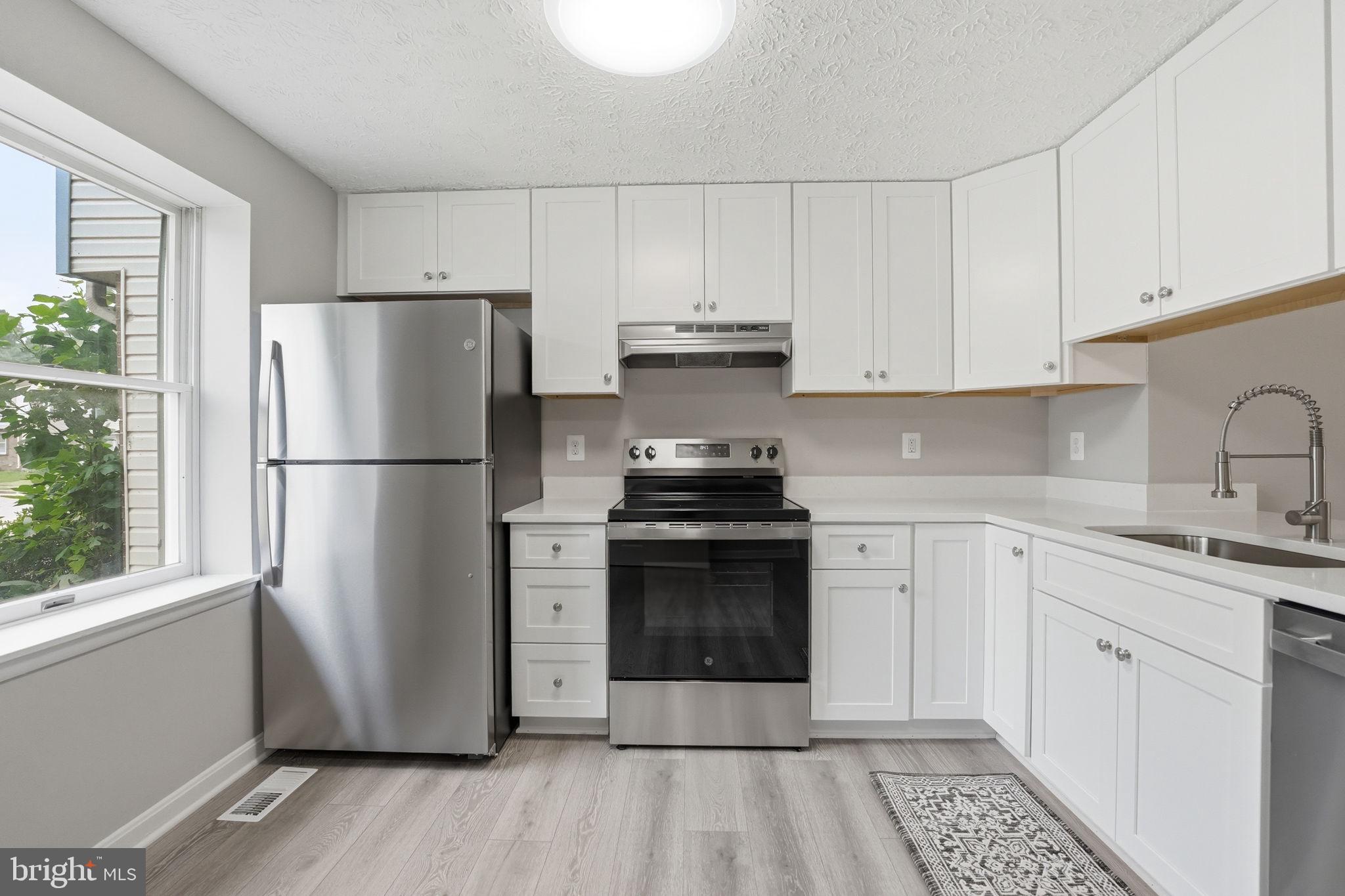 NEWINGTON COMMONS - Residential