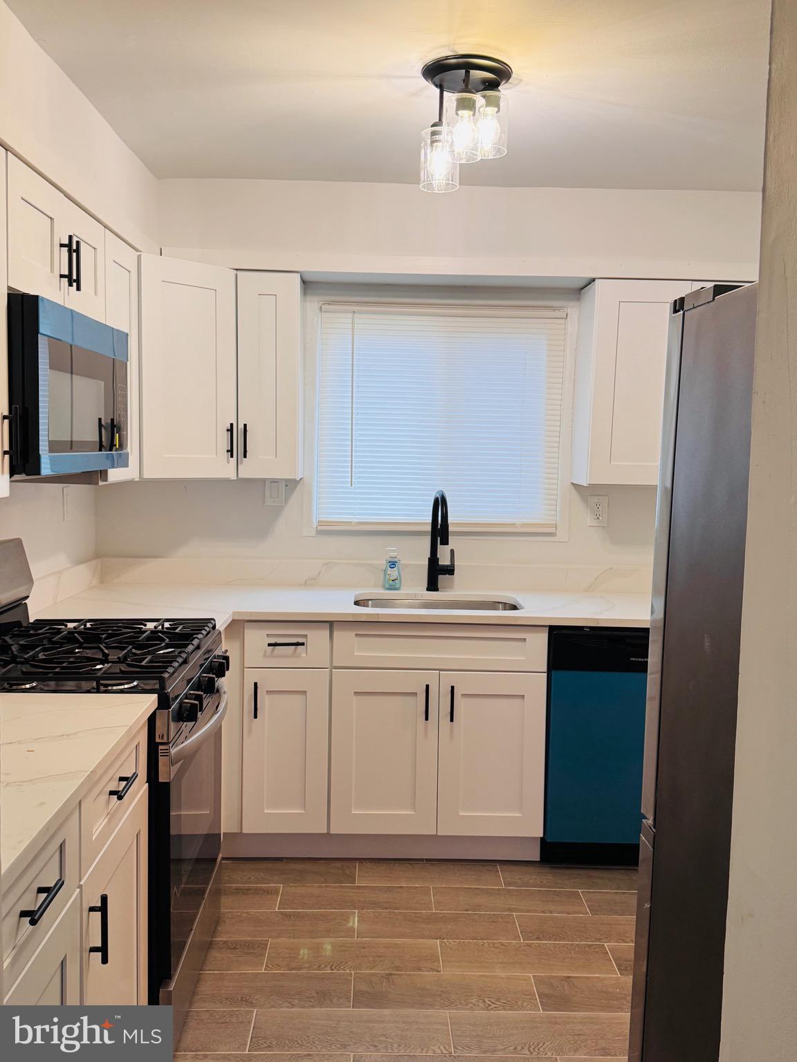 KENT VILLAGE - Residential