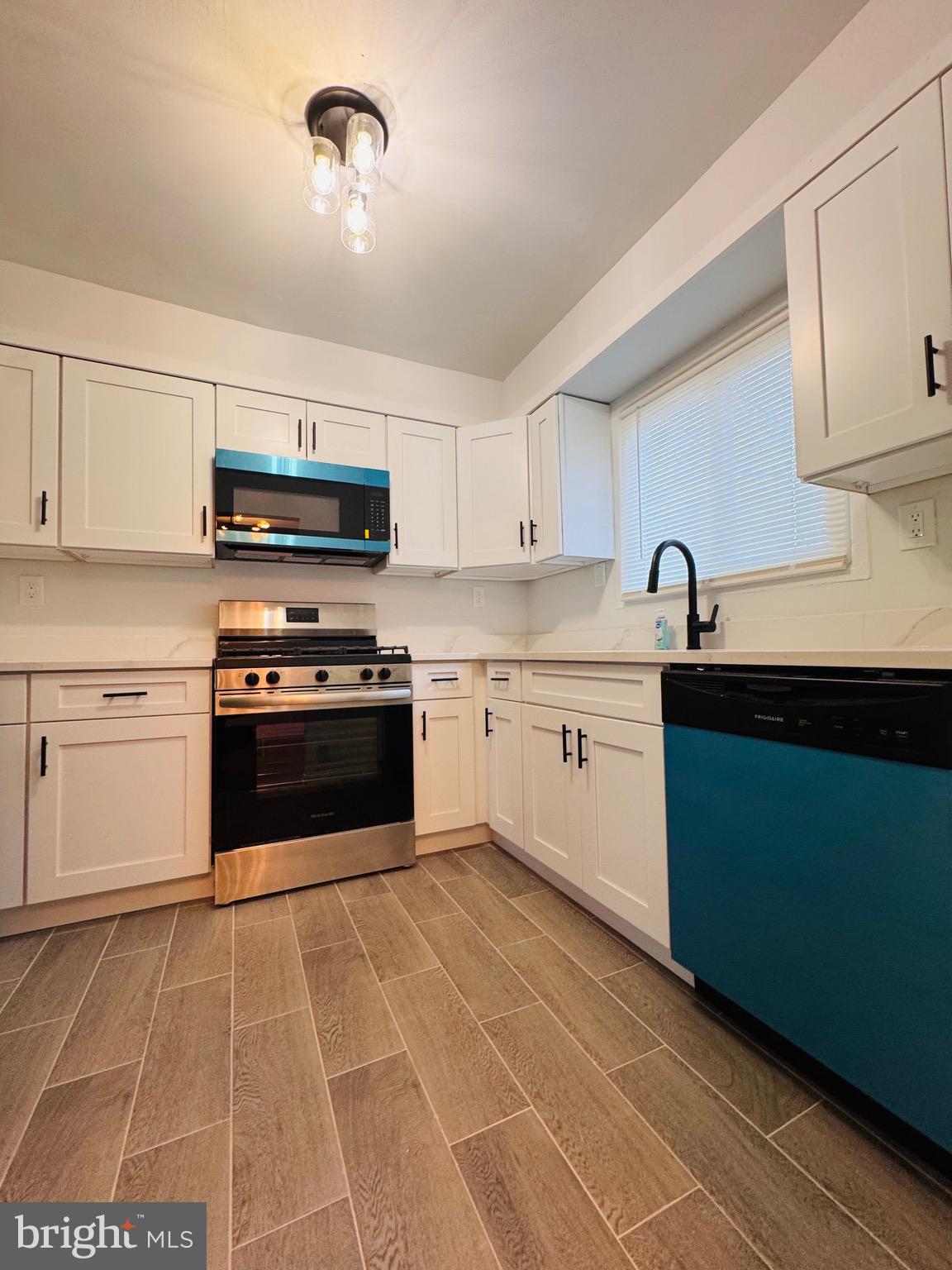 KENT VILLAGE - Residential