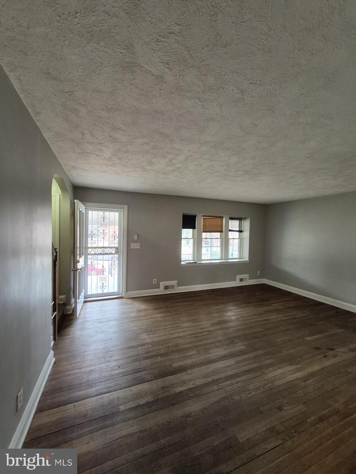 WEST HILLS - Residential