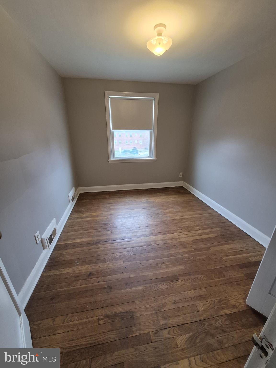 WEST HILLS - Residential