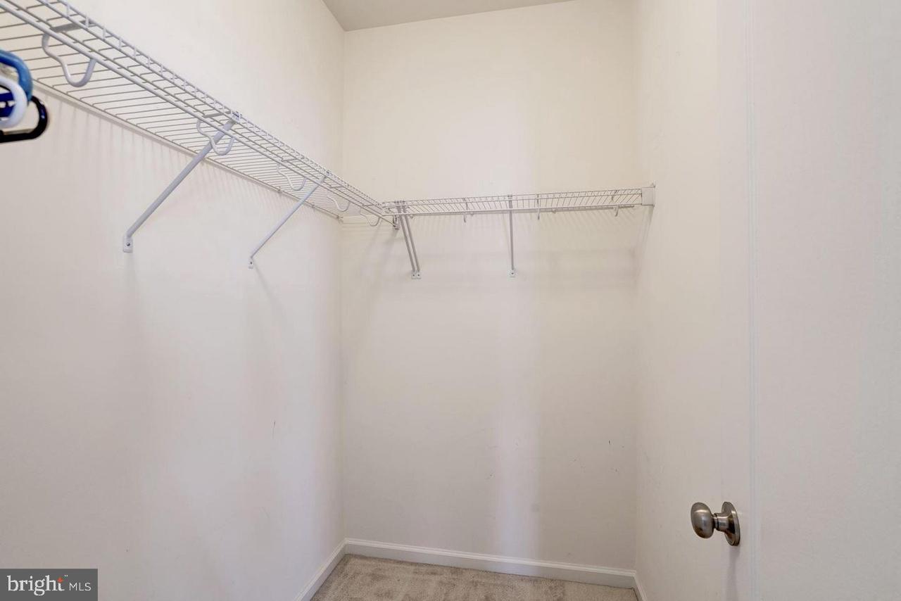 BRAMBLETON LANDBAY 3 - Residential Lease