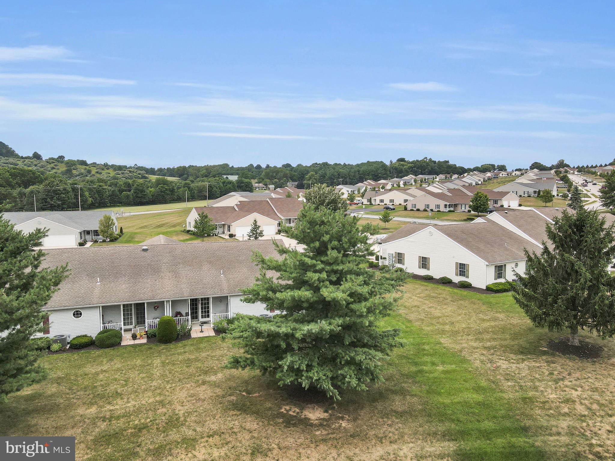 ROTH'S FARM VILLAGE - Residential