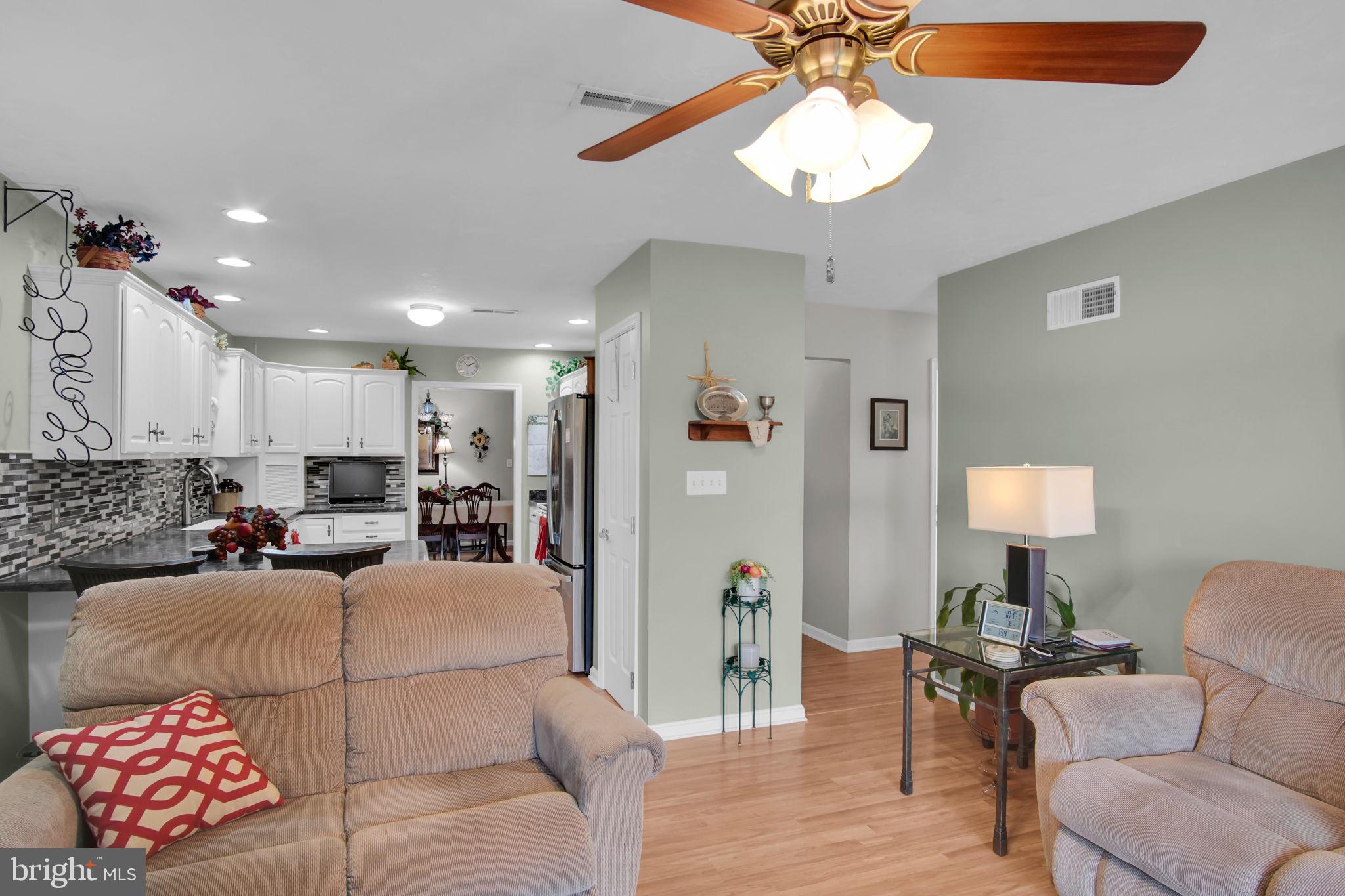 ROTH'S FARM VILLAGE - Residential
