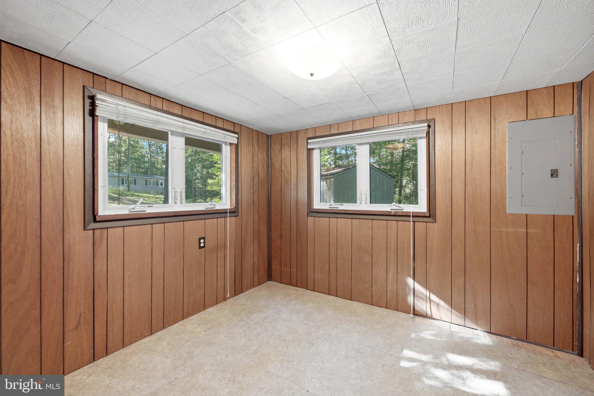 SHAWNEELAND - Residential