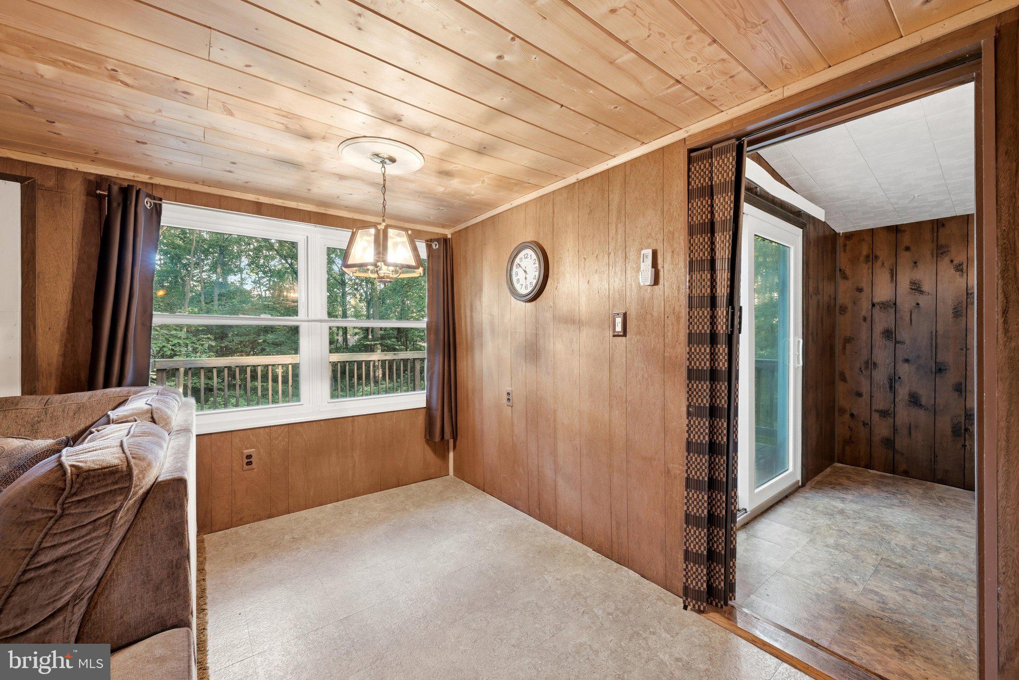 SHAWNEELAND - Residential