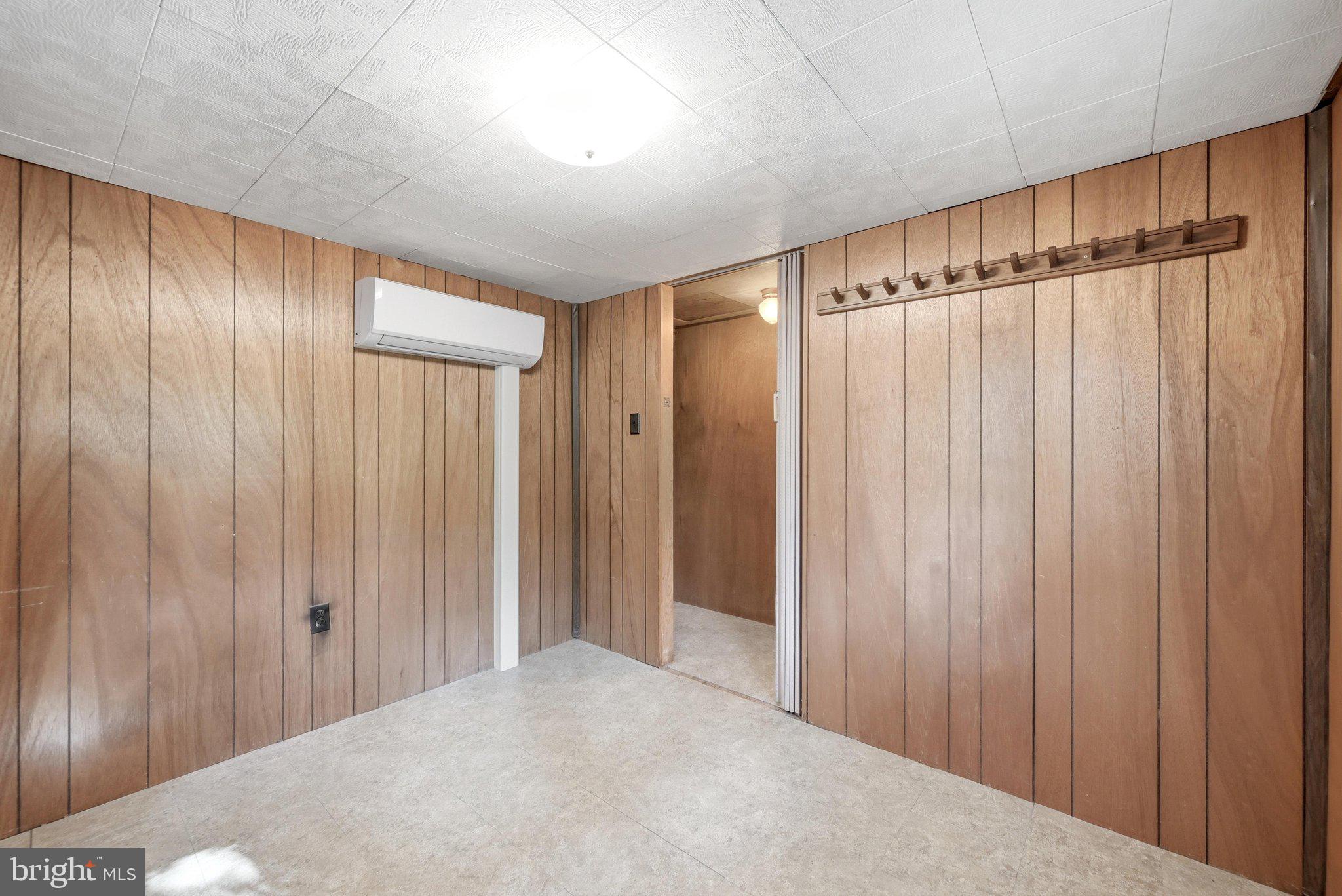 SHAWNEELAND - Residential