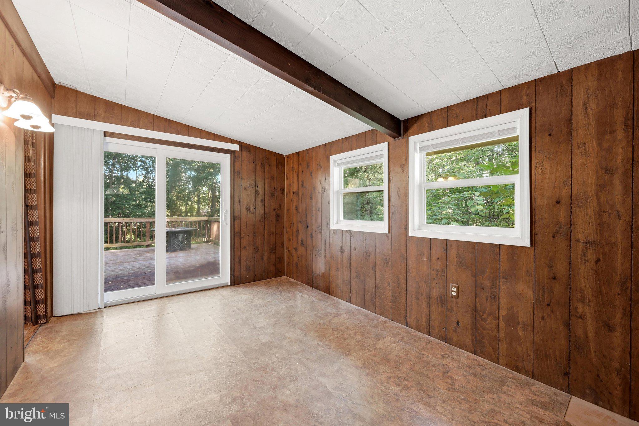 SHAWNEELAND - Residential