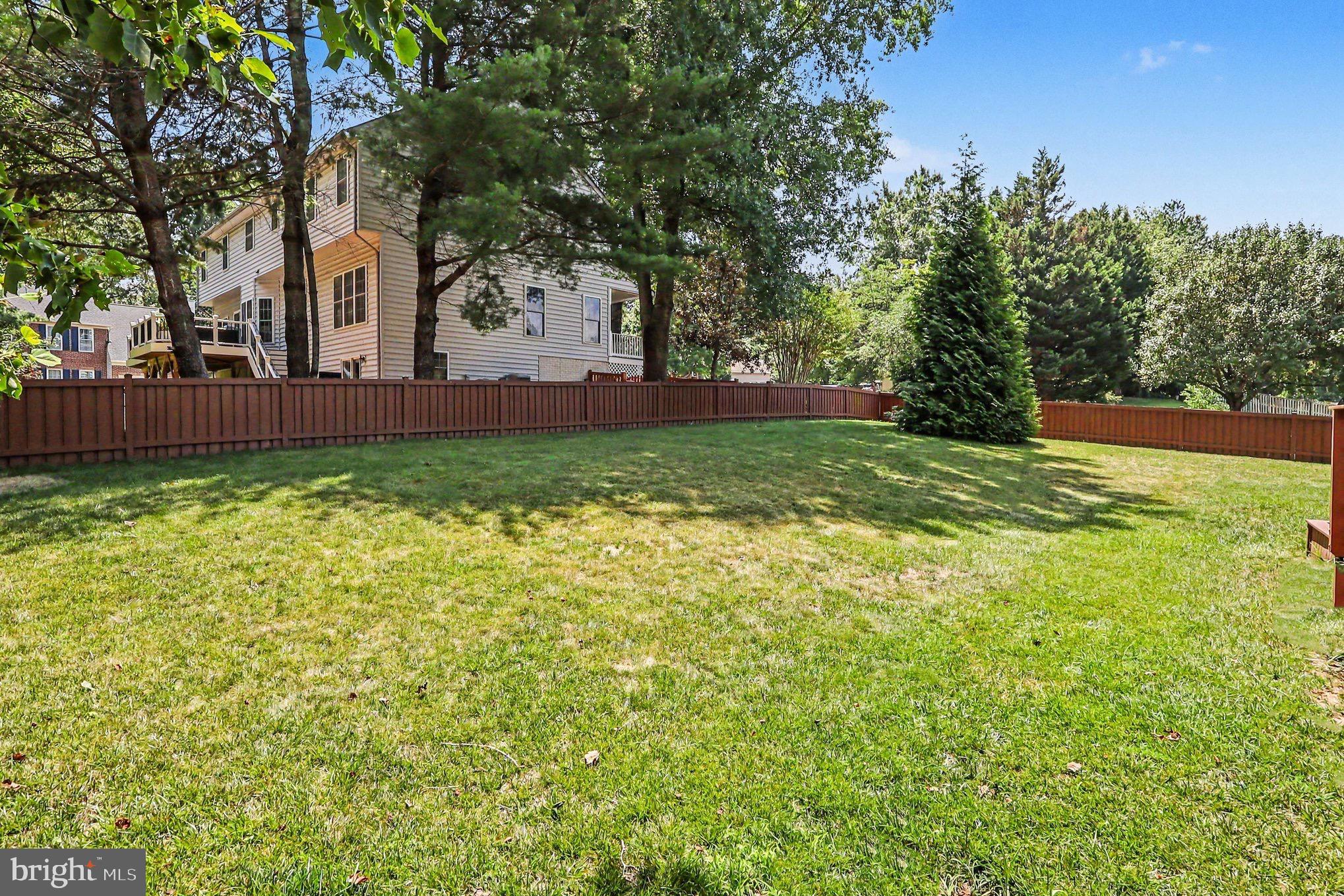 SOUTH RUN OAKS - Residential