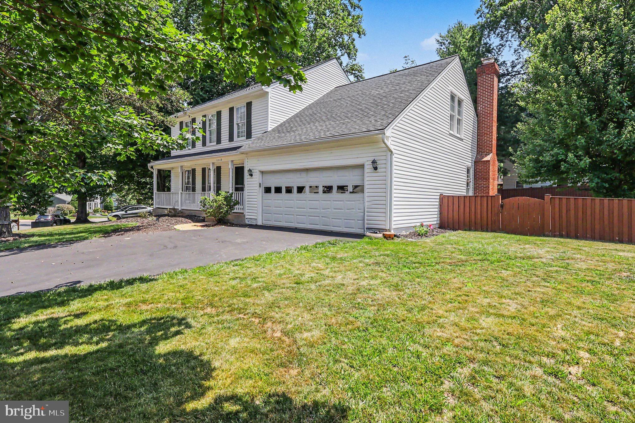 SOUTH RUN OAKS - Residential