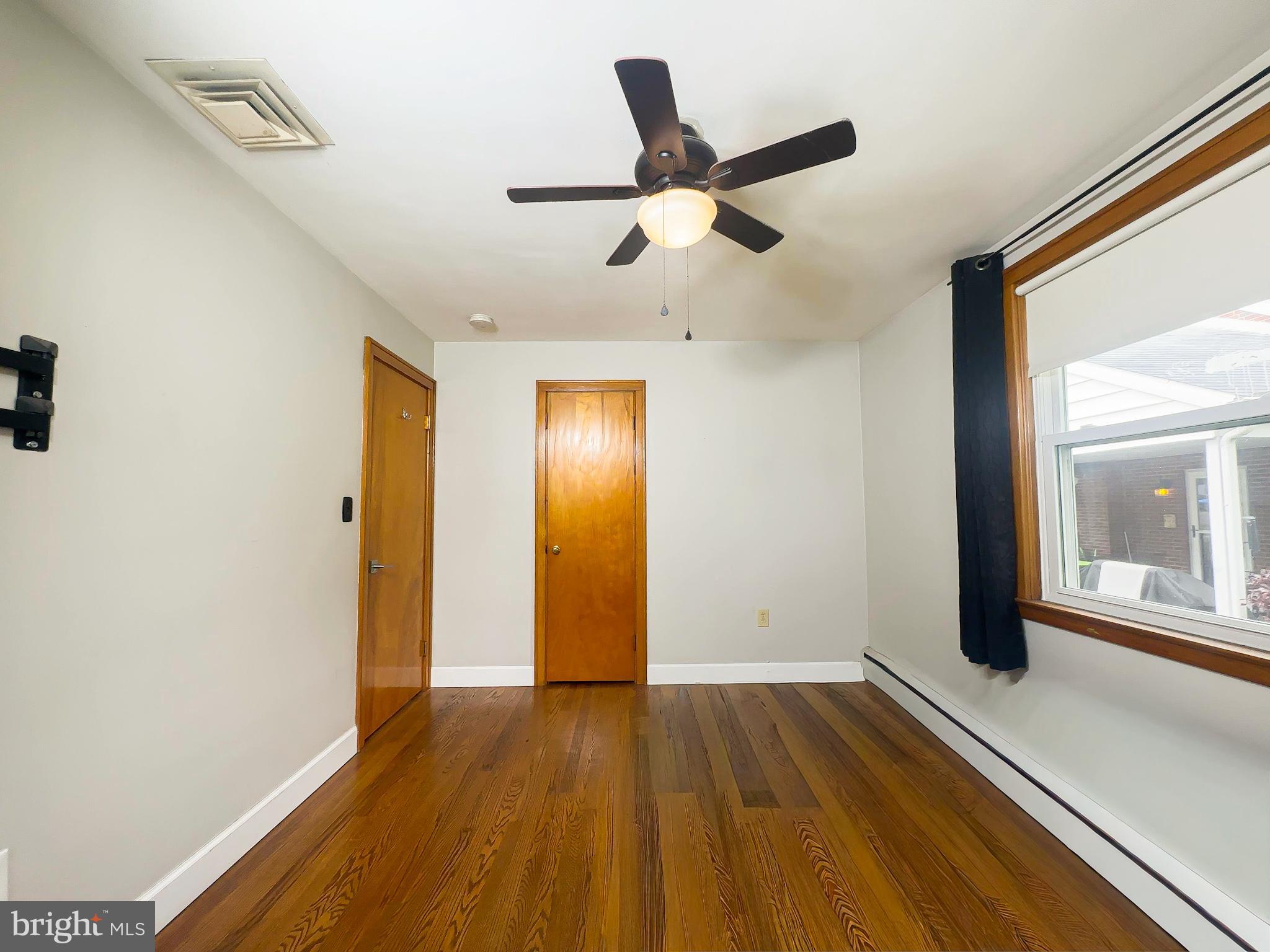 COLONIAL PARK - Residential