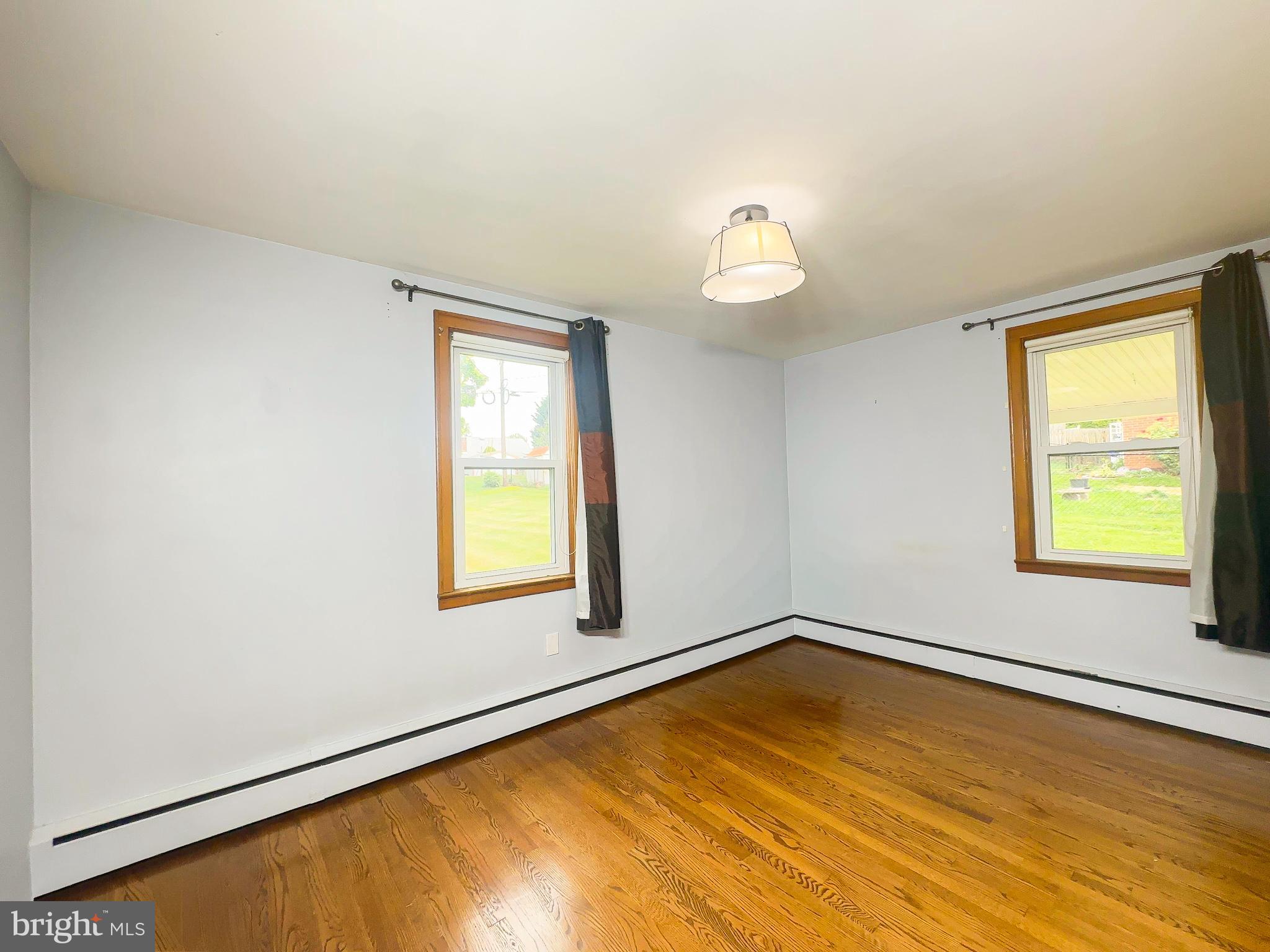 COLONIAL PARK - Residential