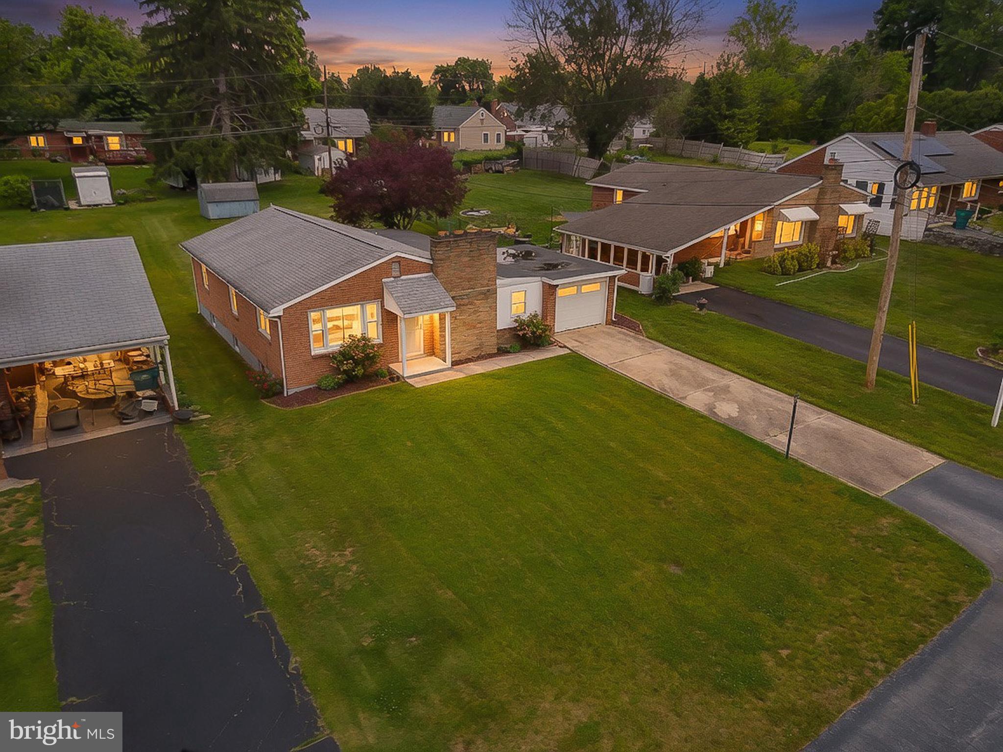 COLONIAL PARK - Residential