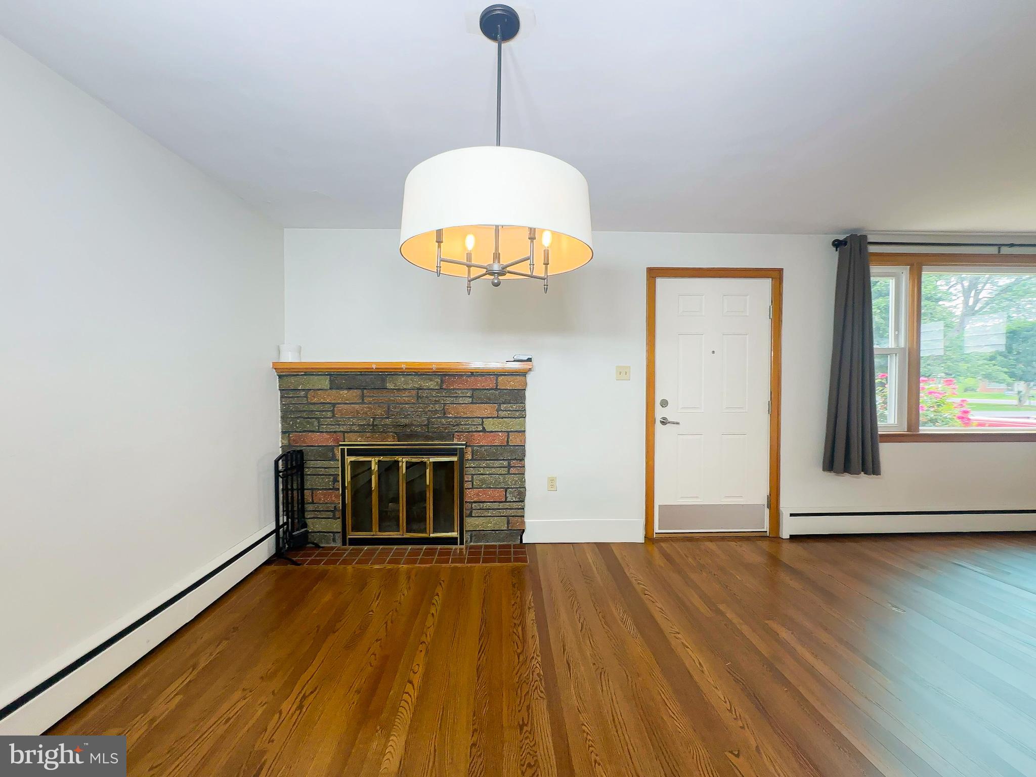 COLONIAL PARK - Residential